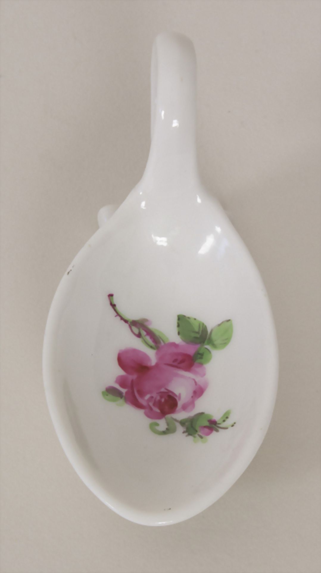 Seltener Löffel 'Rote Rose' / A rare spoon with rose pattern, Meissen, Mitte 19. Jh. - Image 2 of 5