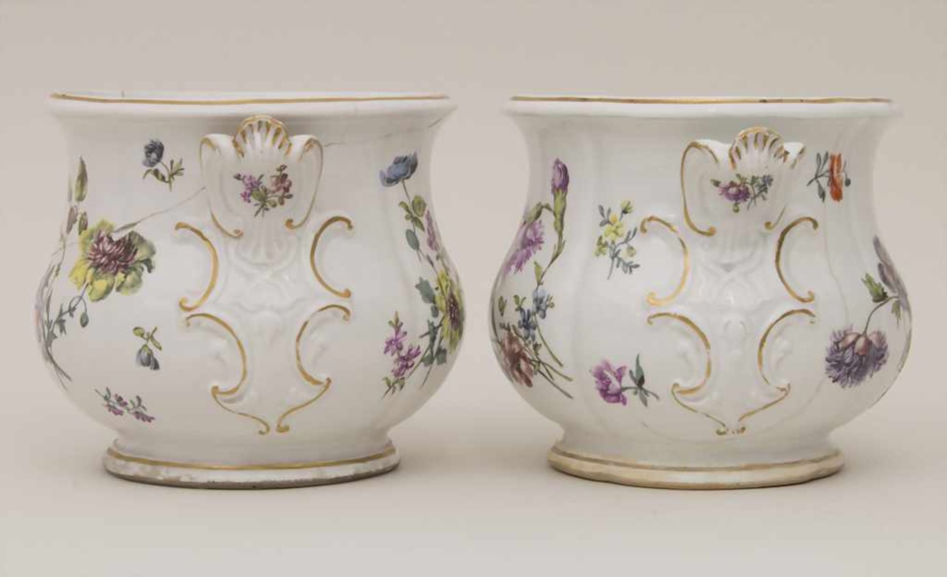 Paar frühe Cachepots mit seitlichen Handhaben / A pair of early cachepots with handles, Meissen, - Image 6 of 12