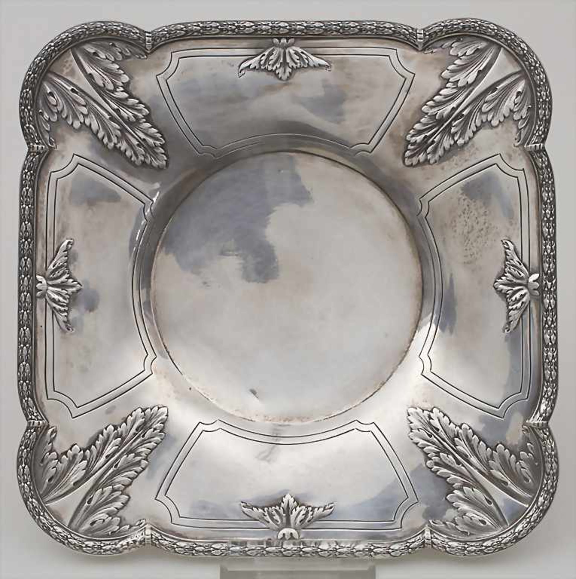 Louis Philippe Tazza / A silver tazza, Paris, um 1860