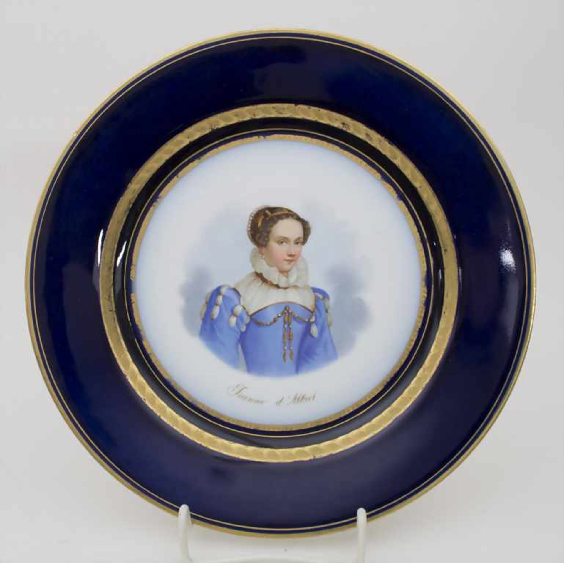 5 Teller mit Damenportraits / A set of 5 plates with ladies portaits, Sèvres, 1860-1861 - Bild 6 aus 17