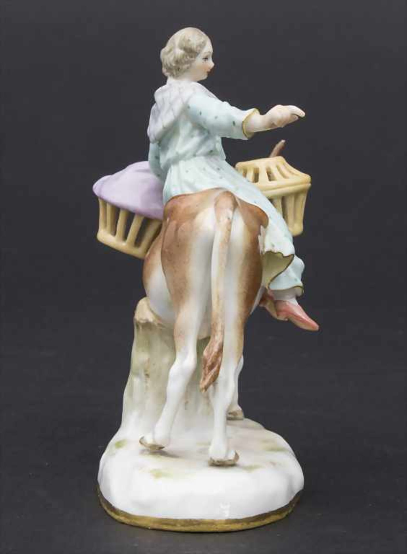 Figur 'Bäuerin auf Ochse'/ A figure of a peasant woman riding on an ox, Meissen, Mitte 19. Jh. - Bild 5 aus 6