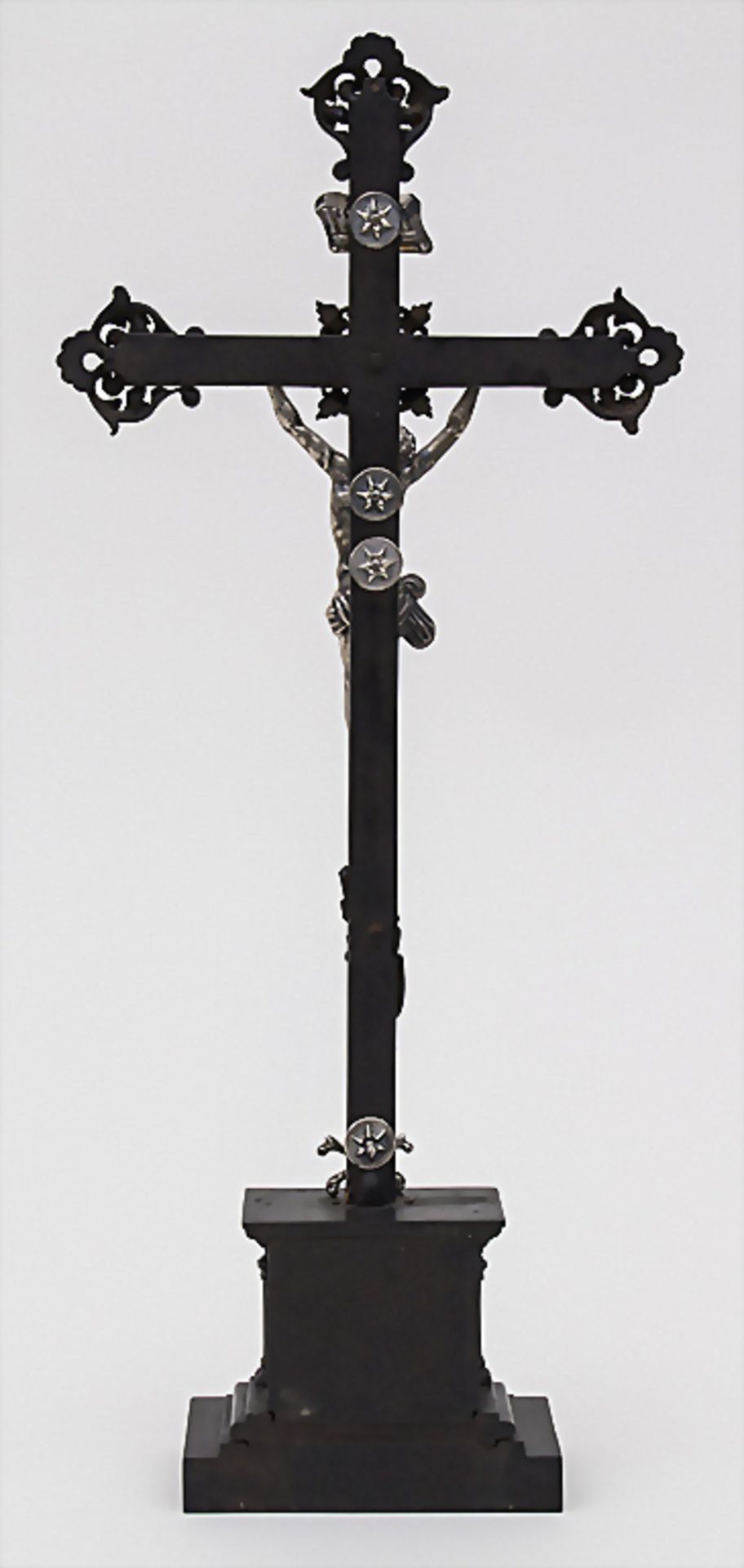 Kruzifix / Crucifix, deutsch, 19. Jh. - Bild 2 aus 2