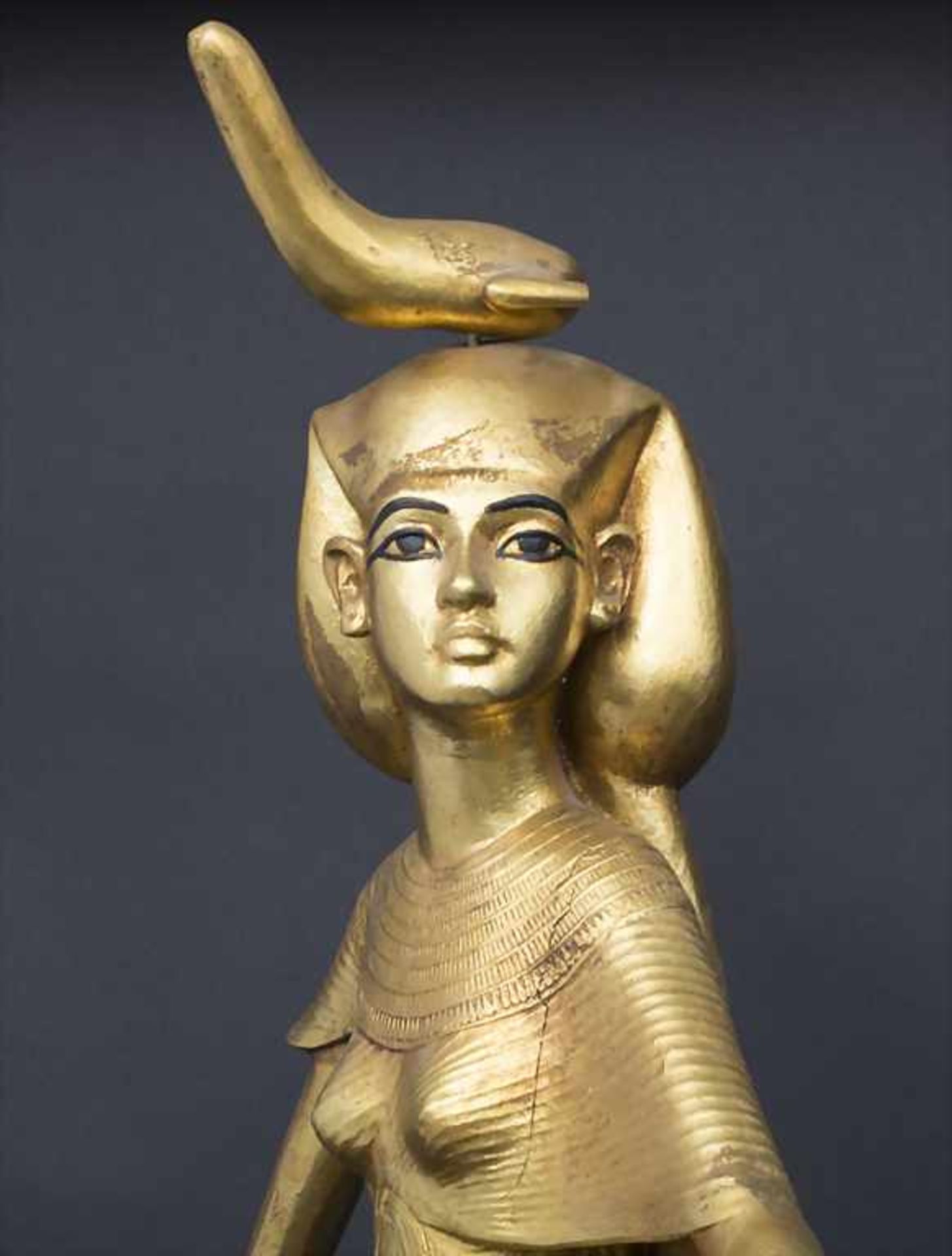 Große Figur 'Die Schutzgöttin Tutanchamuns Selket' / A large figure 'tutelary goddess Selket', Ars - Bild 4 aus 4