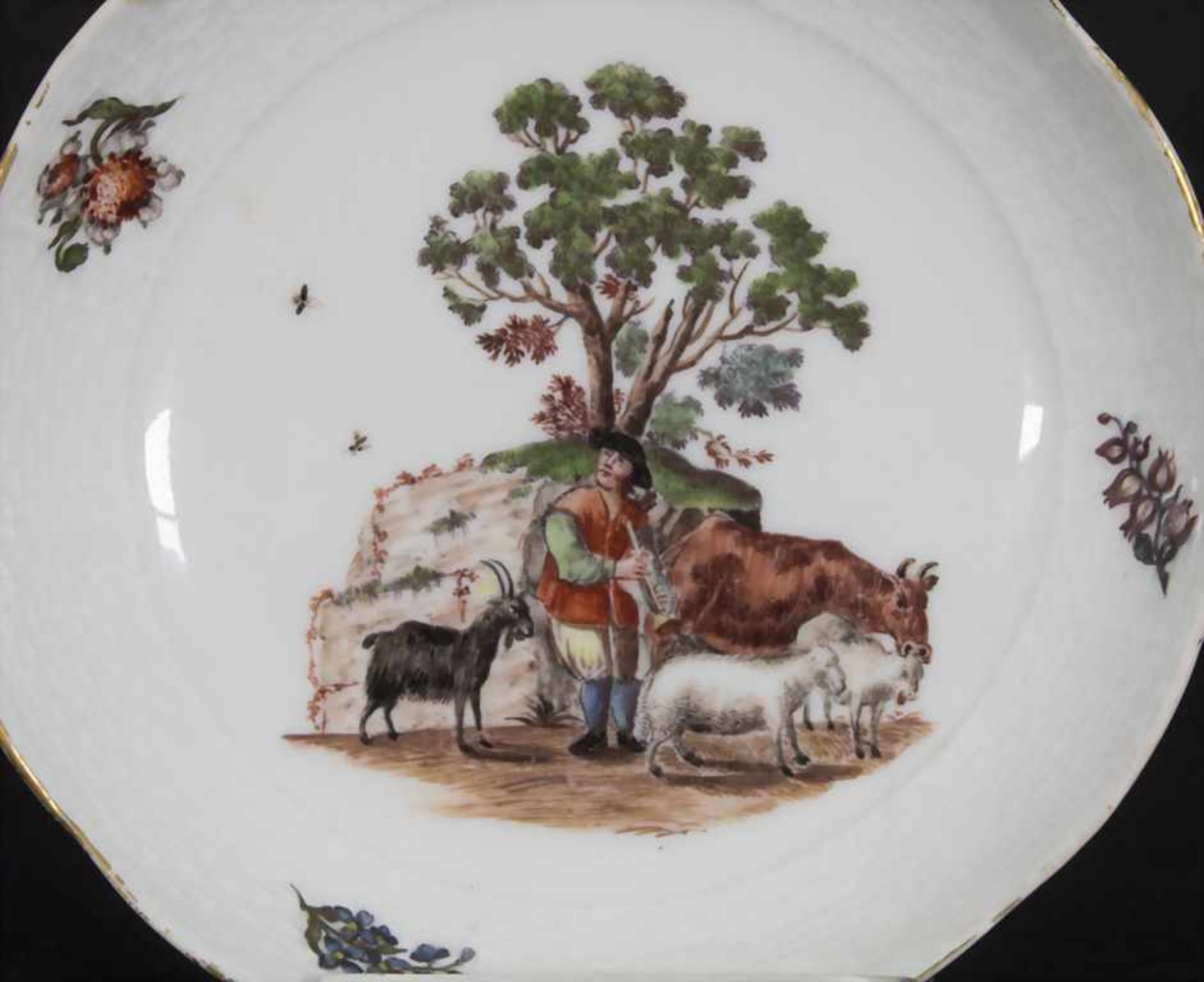 Tasse und Untertasse mit Bauern und Hirten / A cup and saucer with peasants and a shepherd, Meissen, - Bild 4 aus 10