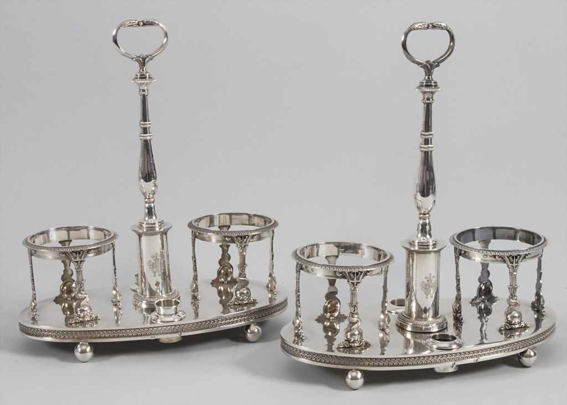 Paar Empire Menagen / A pair of Empire silver cruet stands, Jean Baptiste Claude Odiot, Paris, um