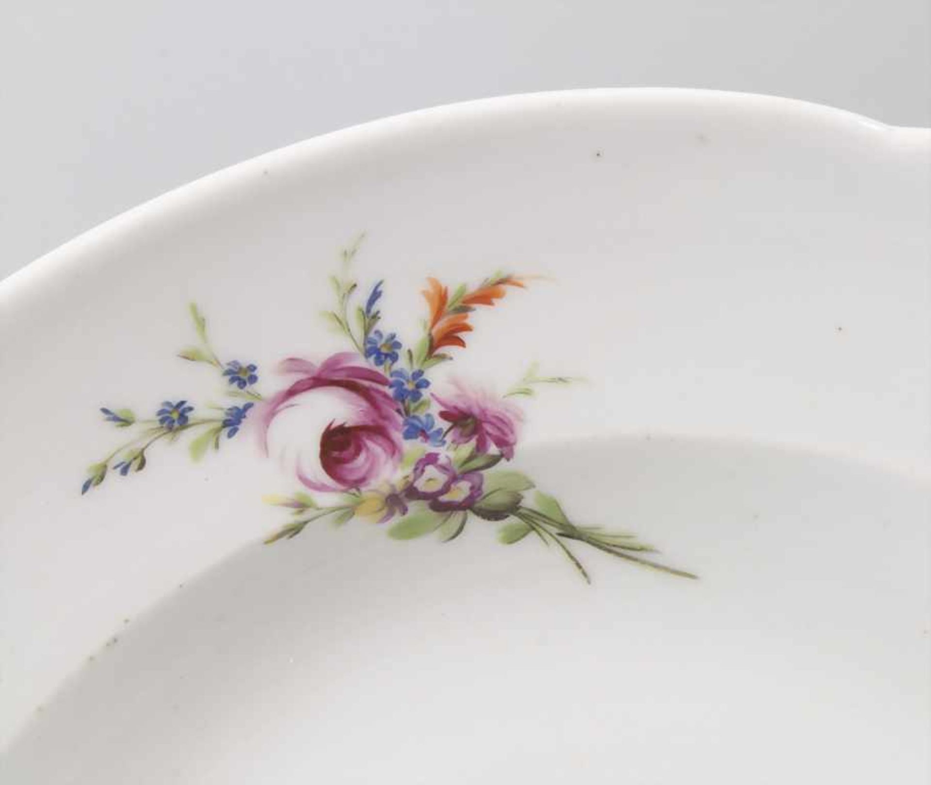 Teller mit Blumenmalerei / A plate with flowers, Niderviller, um 1780/1793 - Bild 3 aus 5