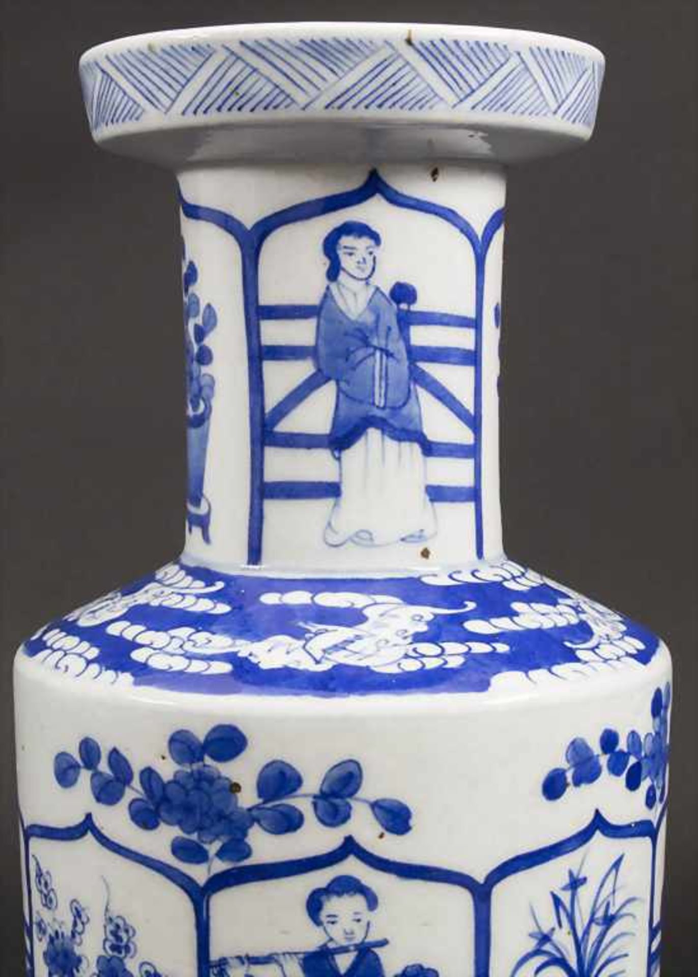 Ziervase / A decorative vase, China, Qing-Dynastie (1644-1911), wohl Kangxi-Periode (1662-1722) - Bild 5 aus 5