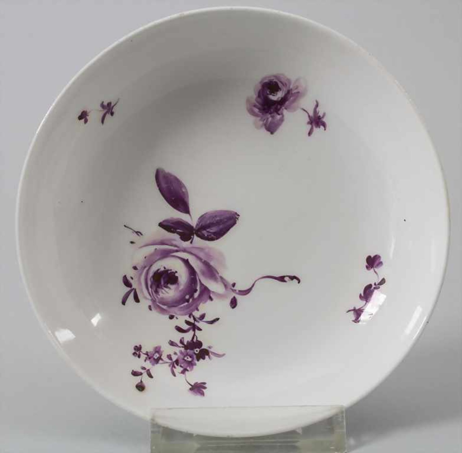 Tasse und UT mit Purpurmalerei / A cup and saucer with purple flowers, Meissen, um 1760 - Image 2 of 10