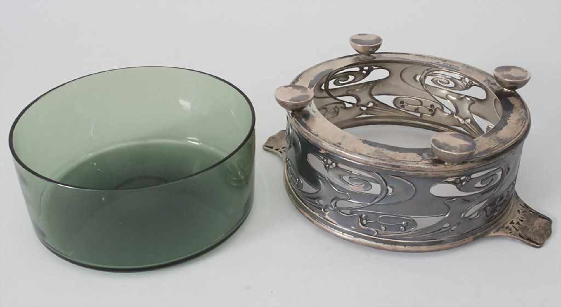 Jugendstil Silberschale / An Art Nouveau sterling silver bowl with stylised ivy pattern, William - Image 3 of 4