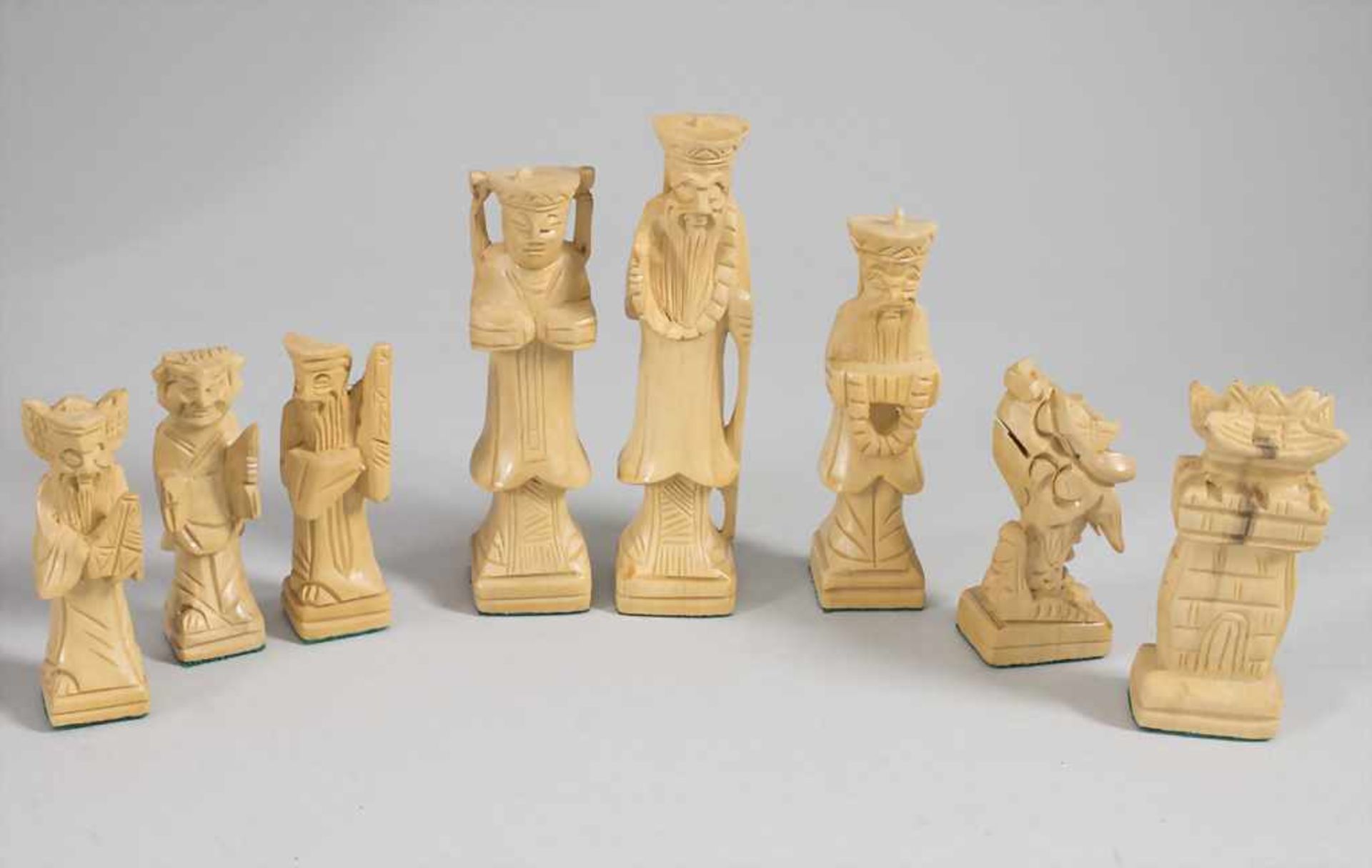 Schachfiguren / Chess pieces, 20. Jh. - Bild 2 aus 3
