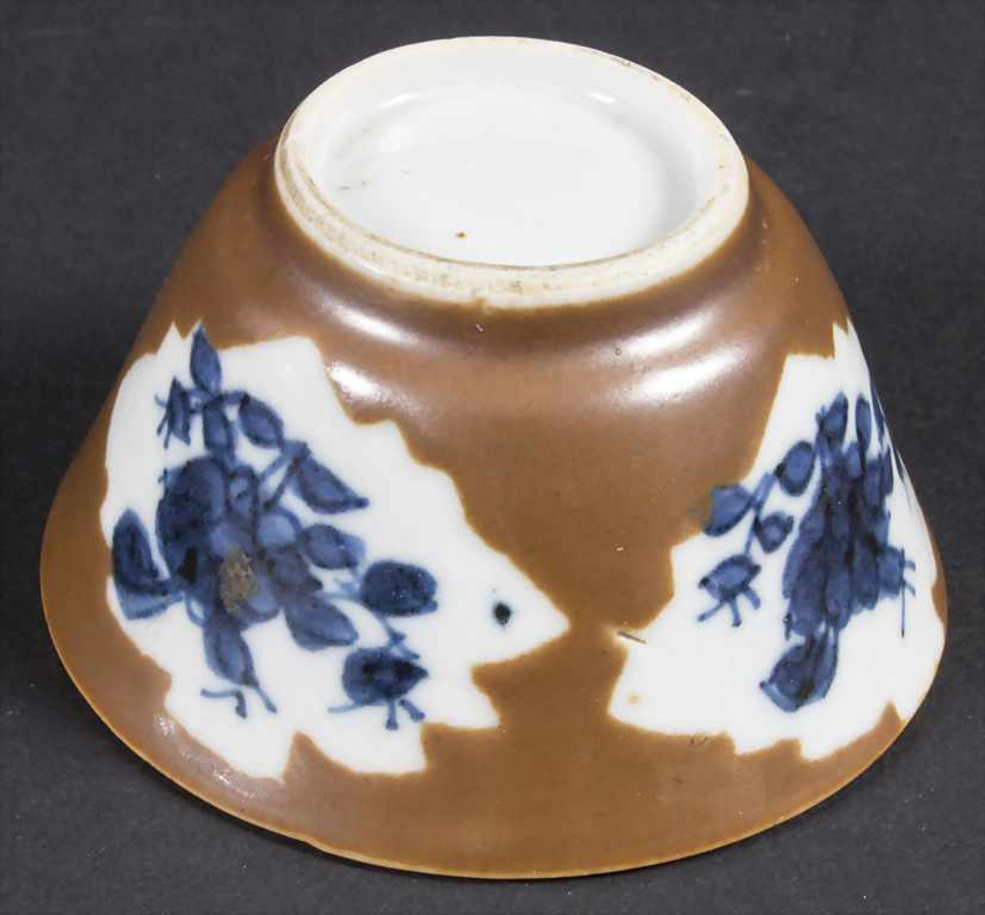 Kumme mit Unterteller / A bowl with plate, China, Qing-Dynastie (1644-1911), wohl 18.Jh. (Kangxi- - Image 6 of 7
