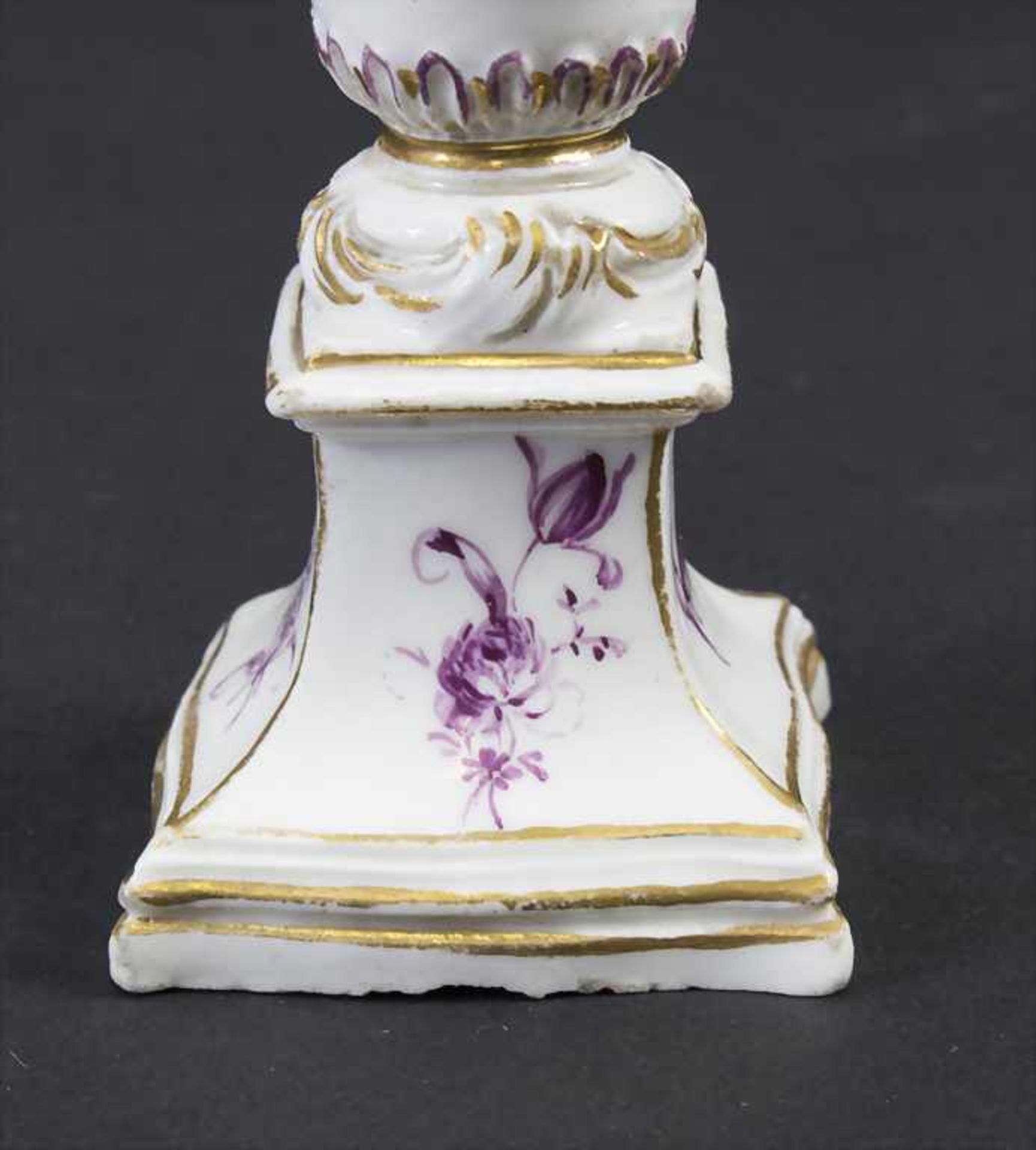 Kleine Tischdekoration / Ziervase / A small decorative vase, Höchst, um 1760 - Image 4 of 7