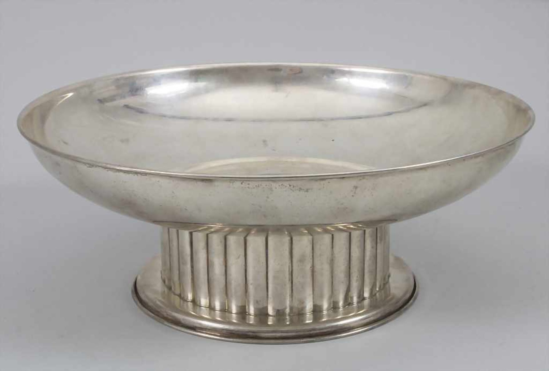 Obstschale / A silver fruit bowl, UNOAERRE, Arezzo, nach 1968