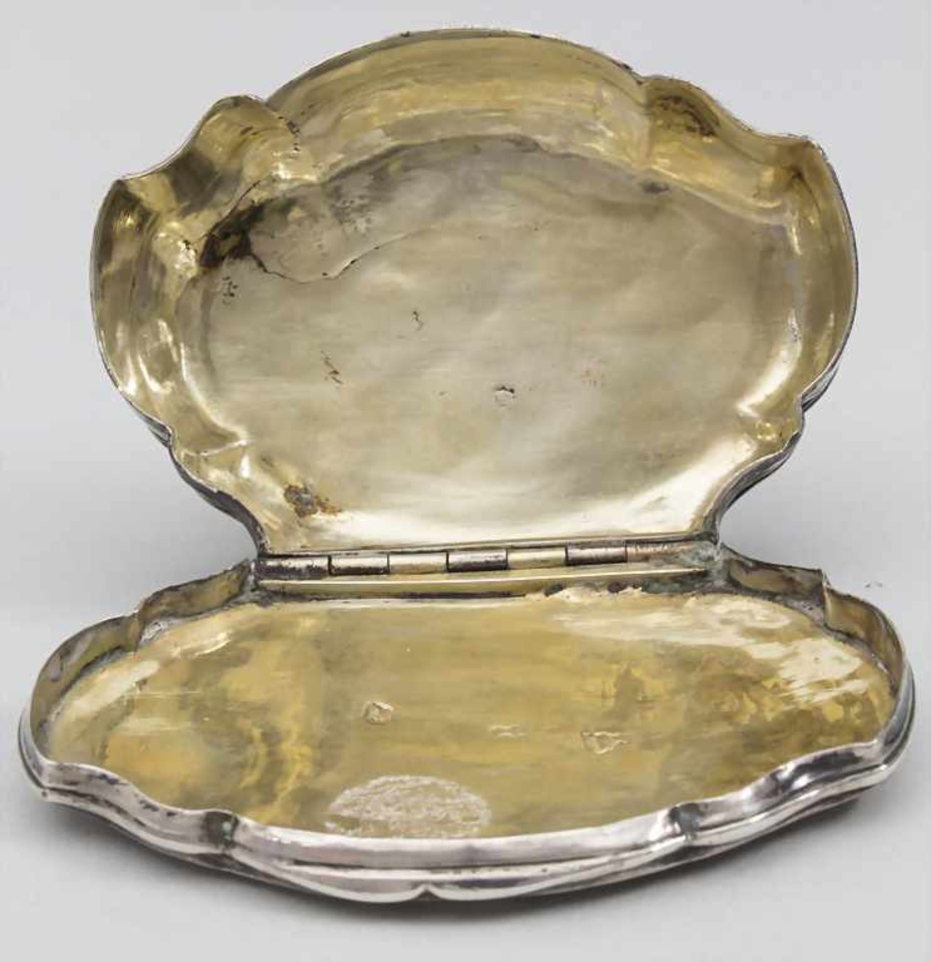 Barock Tabatiere / A Baroque silver snuff box, Frankreich, um 1750 - Bild 8 aus 10