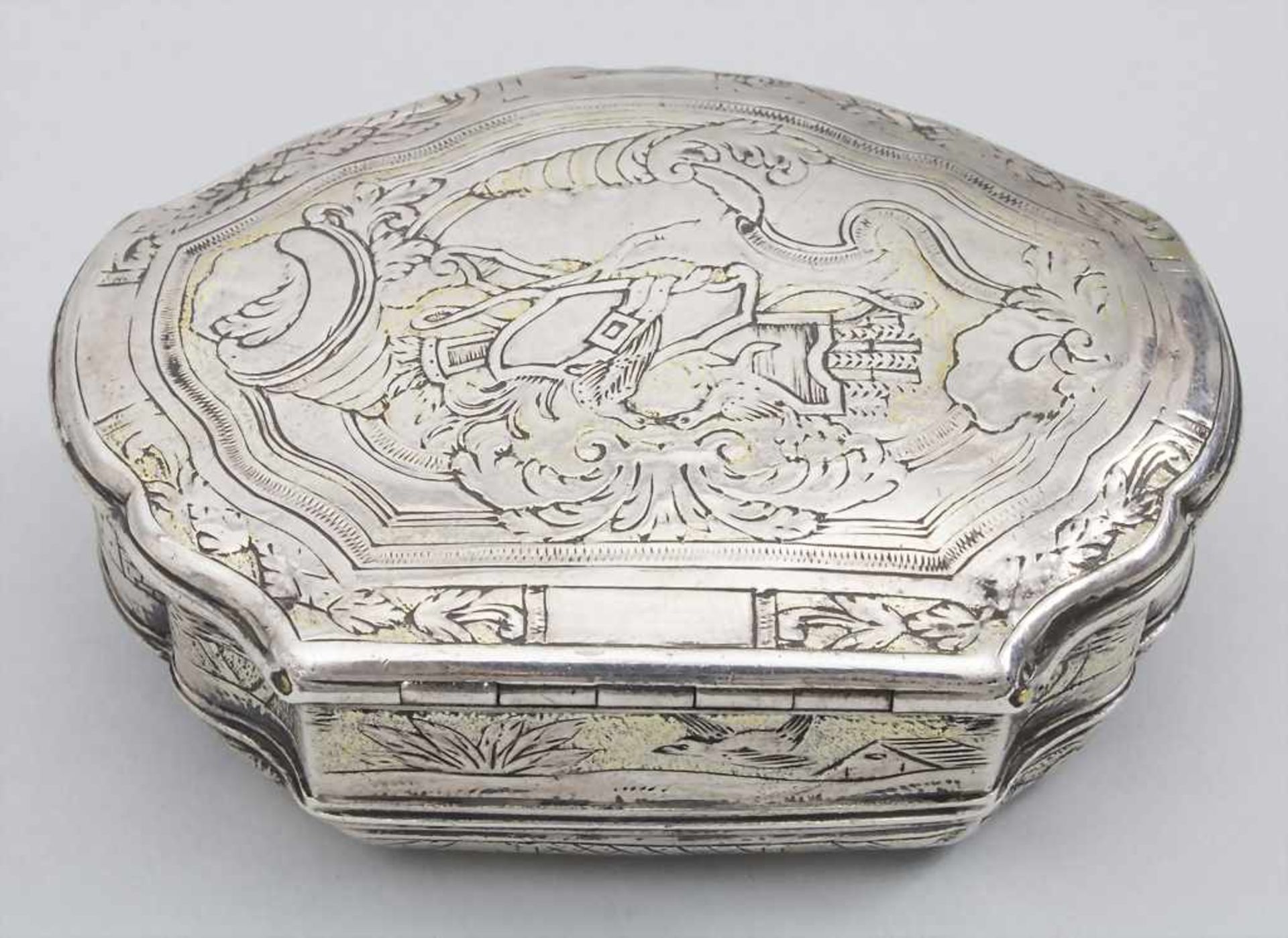 Barock Tabatiere / A Baroque silver snuff box, Frankreich, um 1750 - Bild 2 aus 10