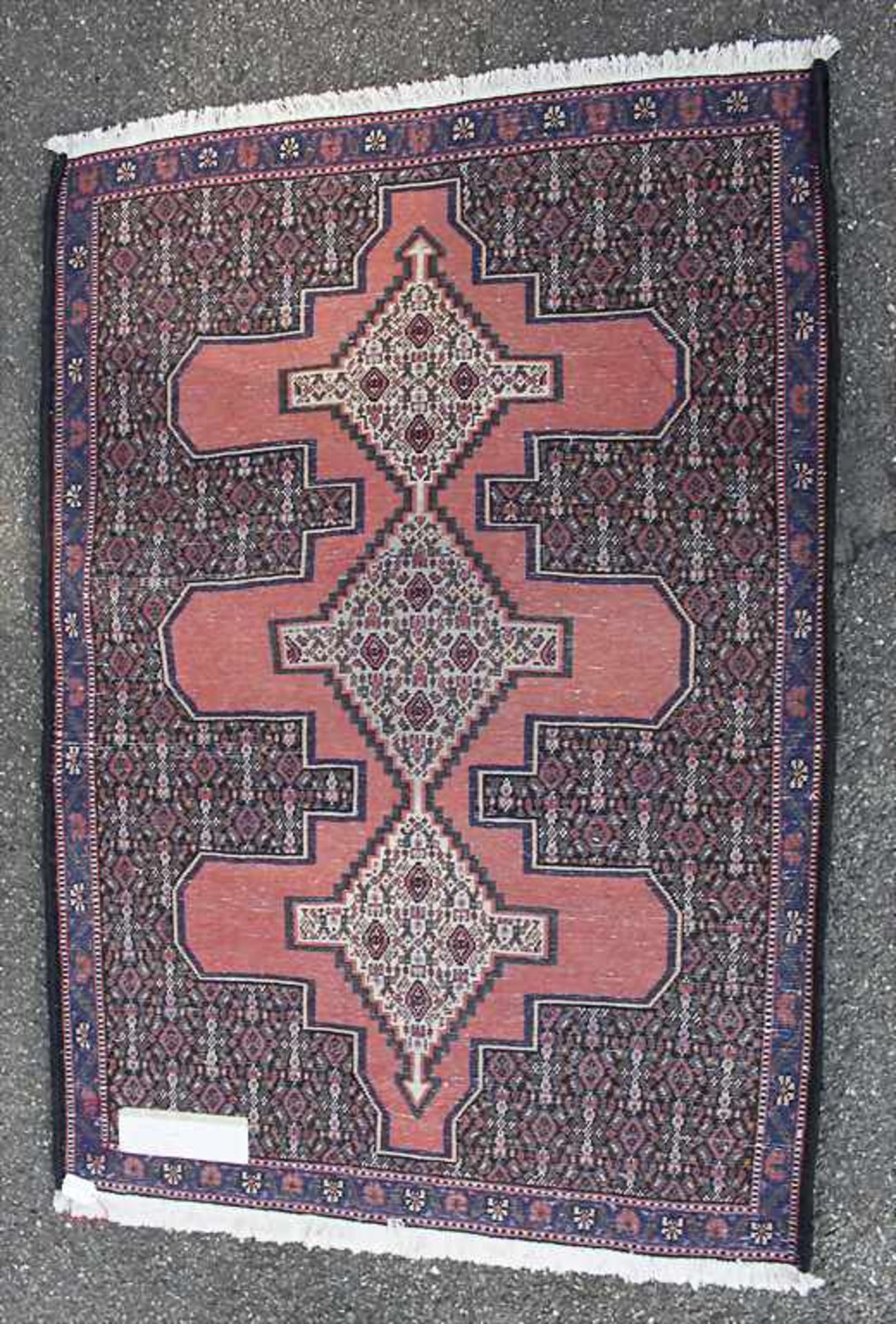 Orientteppich / An oriental carpet, Senneh, Persien/Iran - Bild 3 aus 4