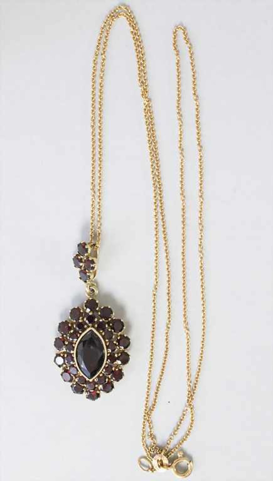 Goldkette mit Granatanhänger / A gold necklace with garnet pendant - Bild 3 aus 3