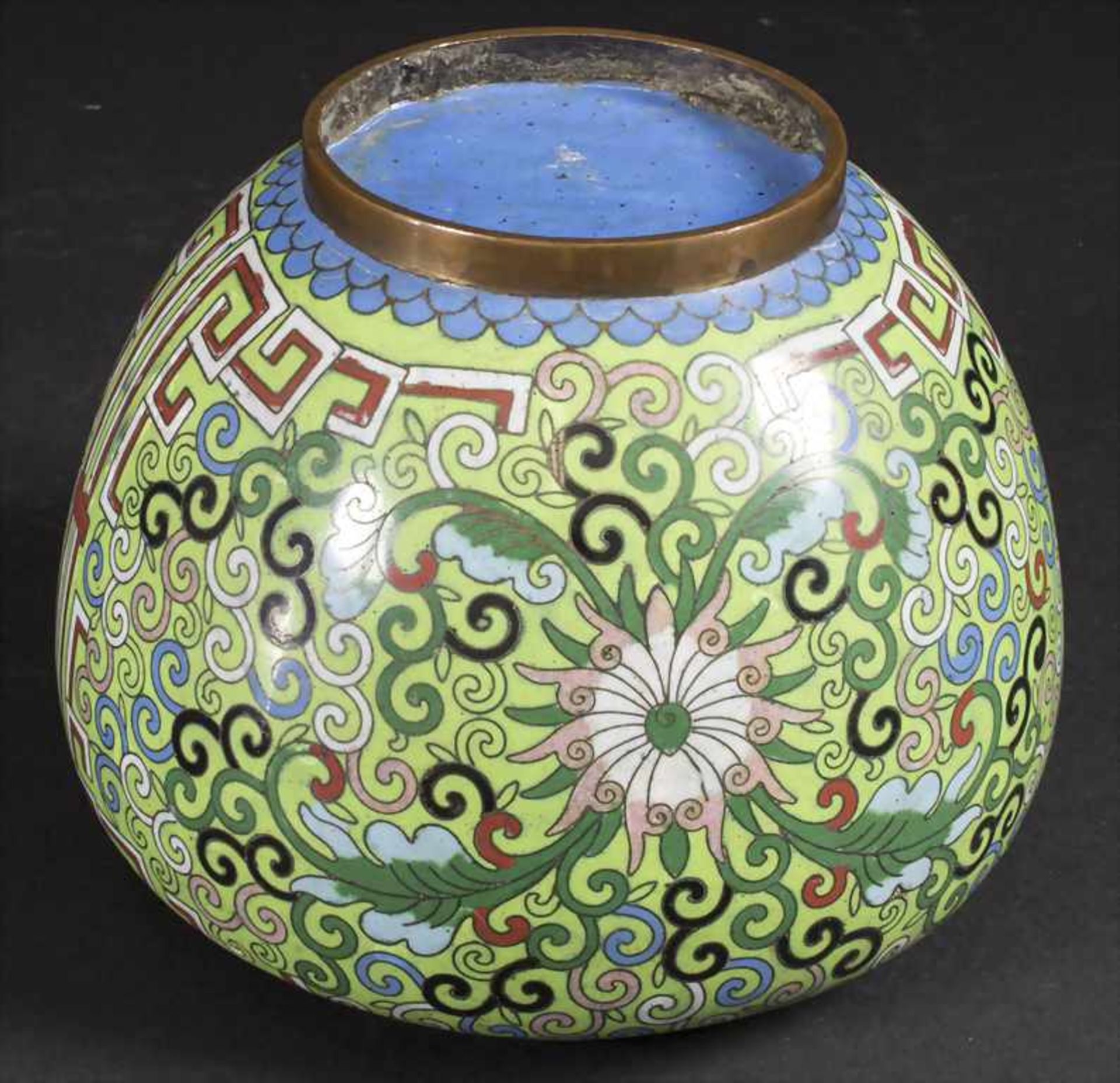 Cloisonné-Ziervase / An enamelled decorative vase, China, Qing-Dynastie (1644-1911), 19. Jh. - Image 6 of 7