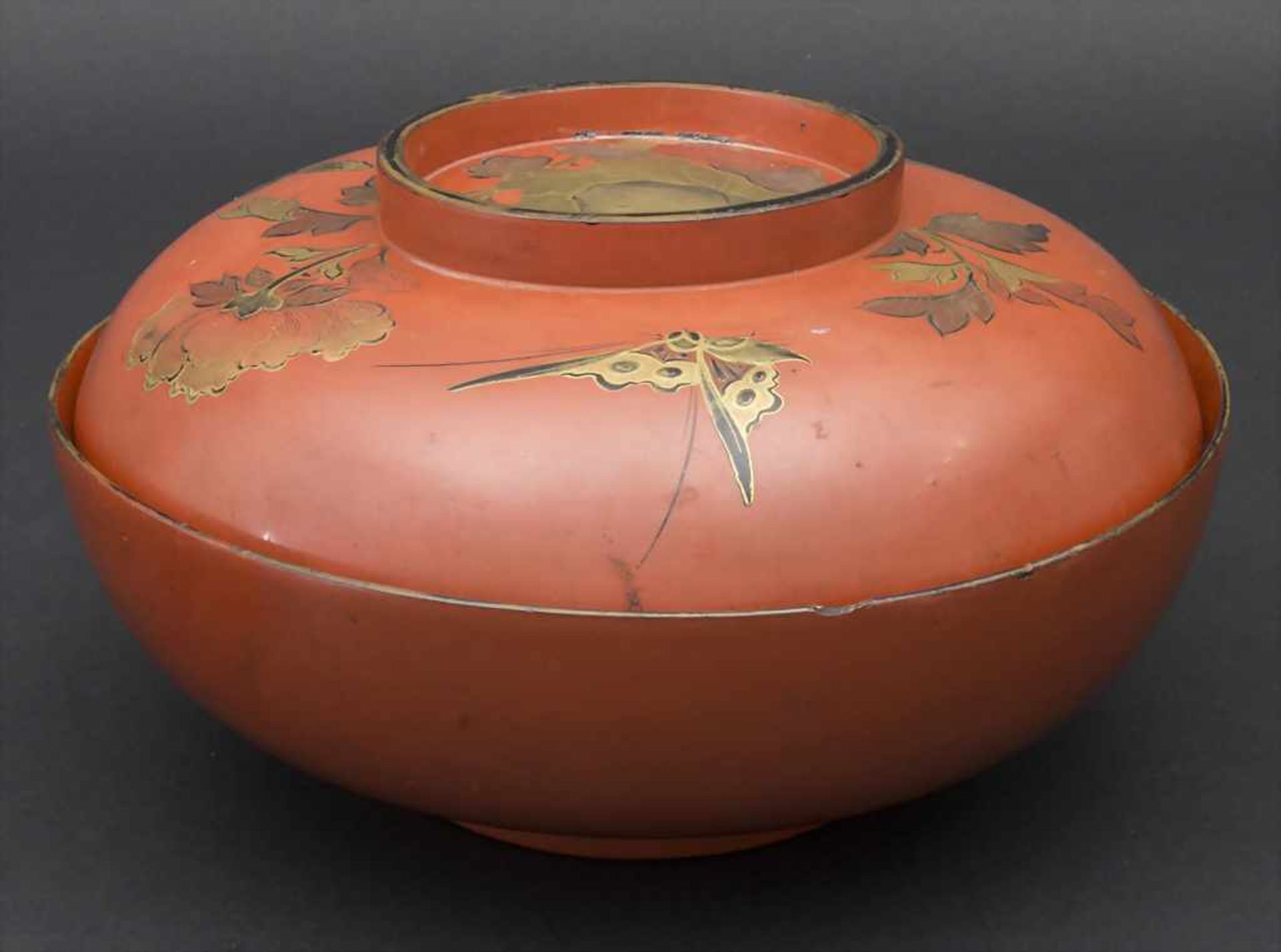 Lack-Deckelkumme / A lacquered lidded bowl, China / Japan, 19. Jh. - Bild 2 aus 5