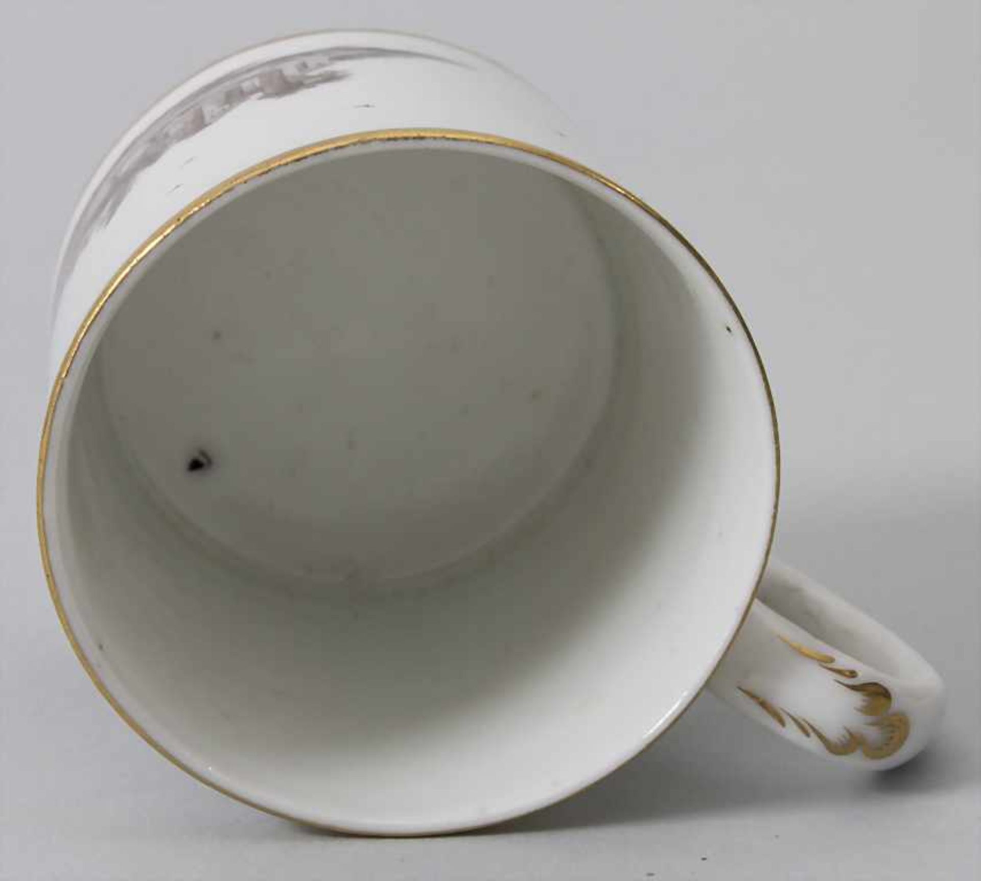 Tasse und Unterschale mit Landschaftsmalerei / A cup and saucer with landscapes, Niderviller, um - Image 8 of 9