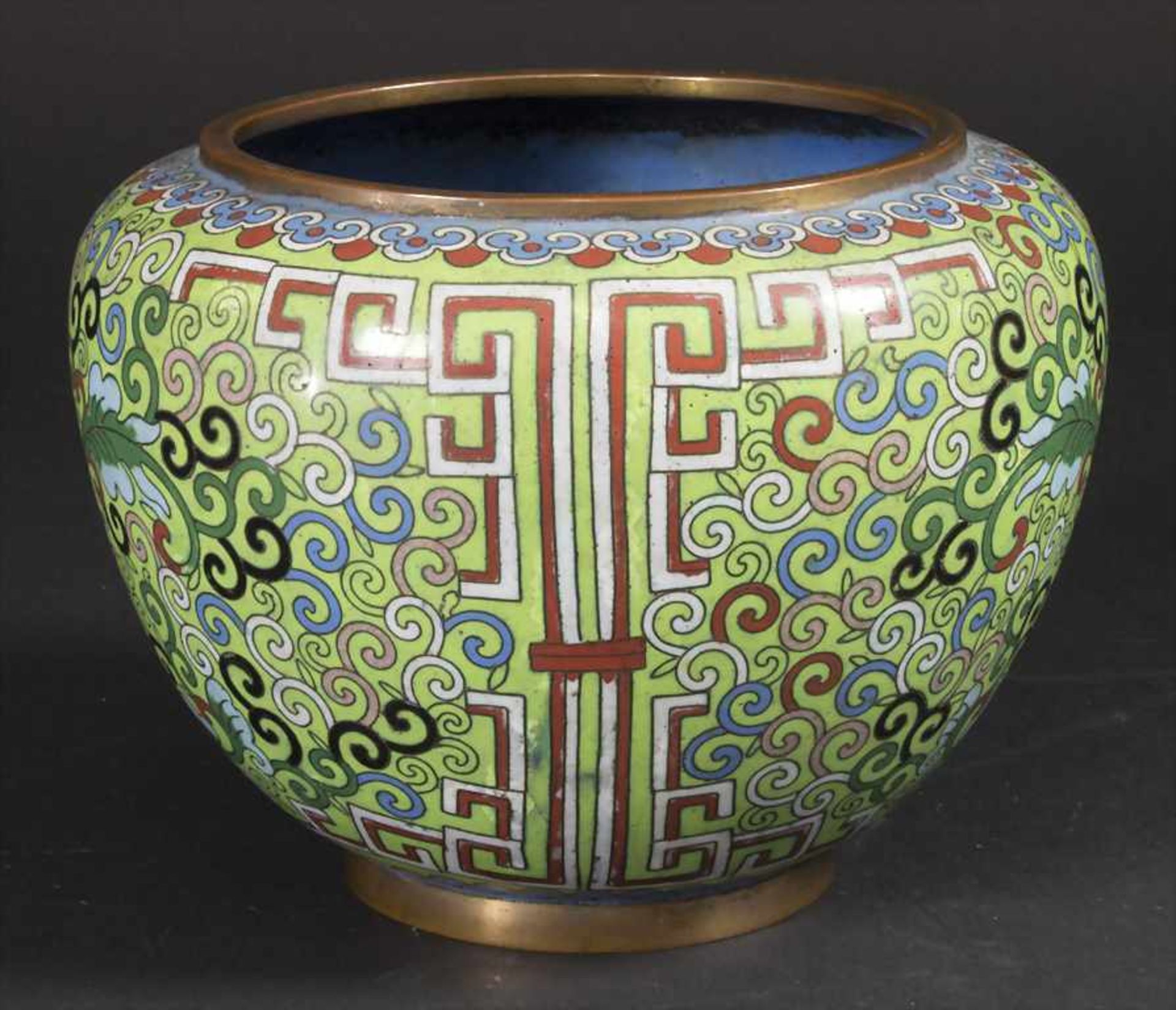 Cloisonné-Ziervase / An enamelled decorative vase, China, Qing-Dynastie (1644-1911), 19. Jh. - Image 2 of 7