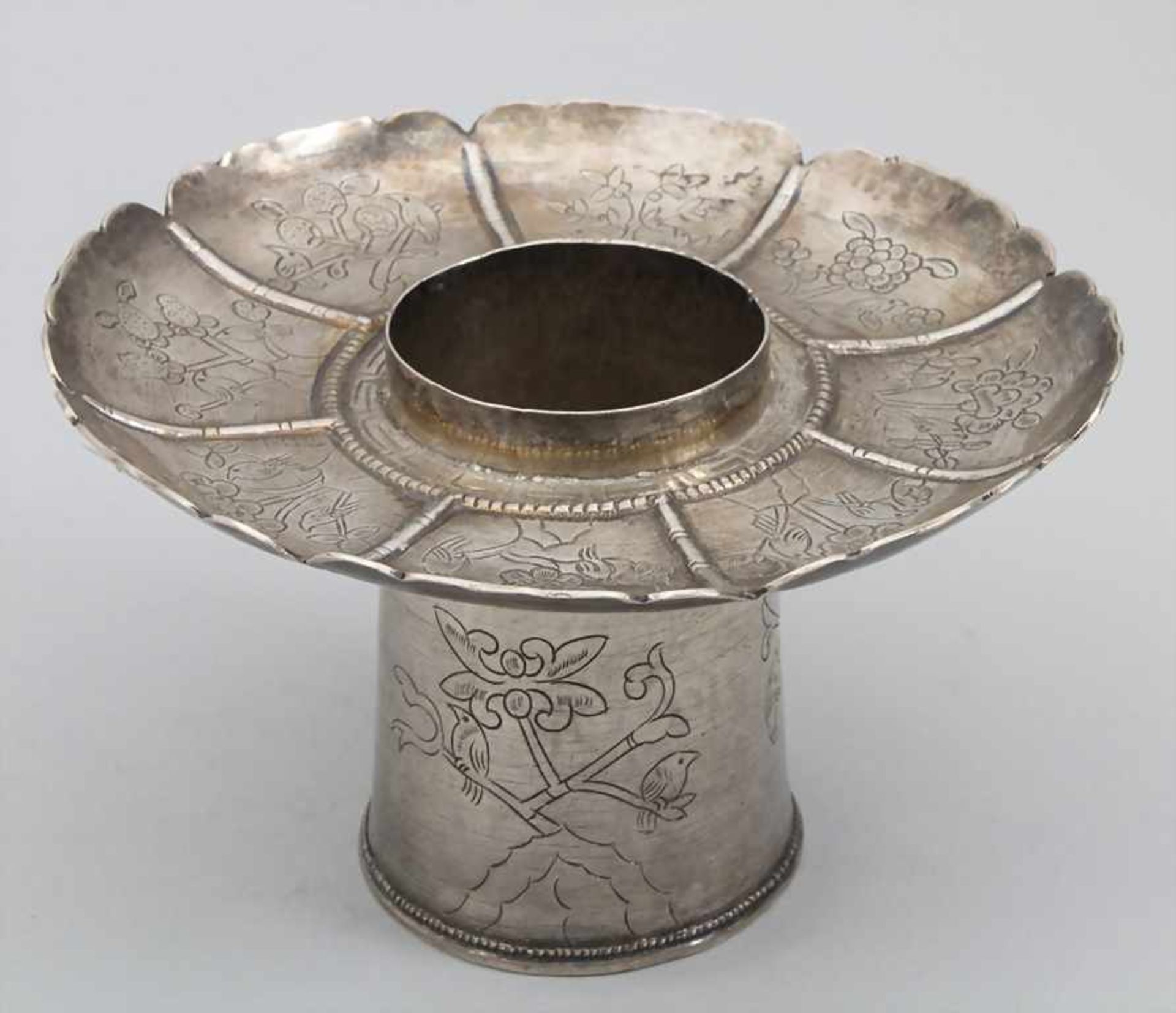 Tassenständer / A silver cup holder, China, Qing-Dynastie (1644-1911)
