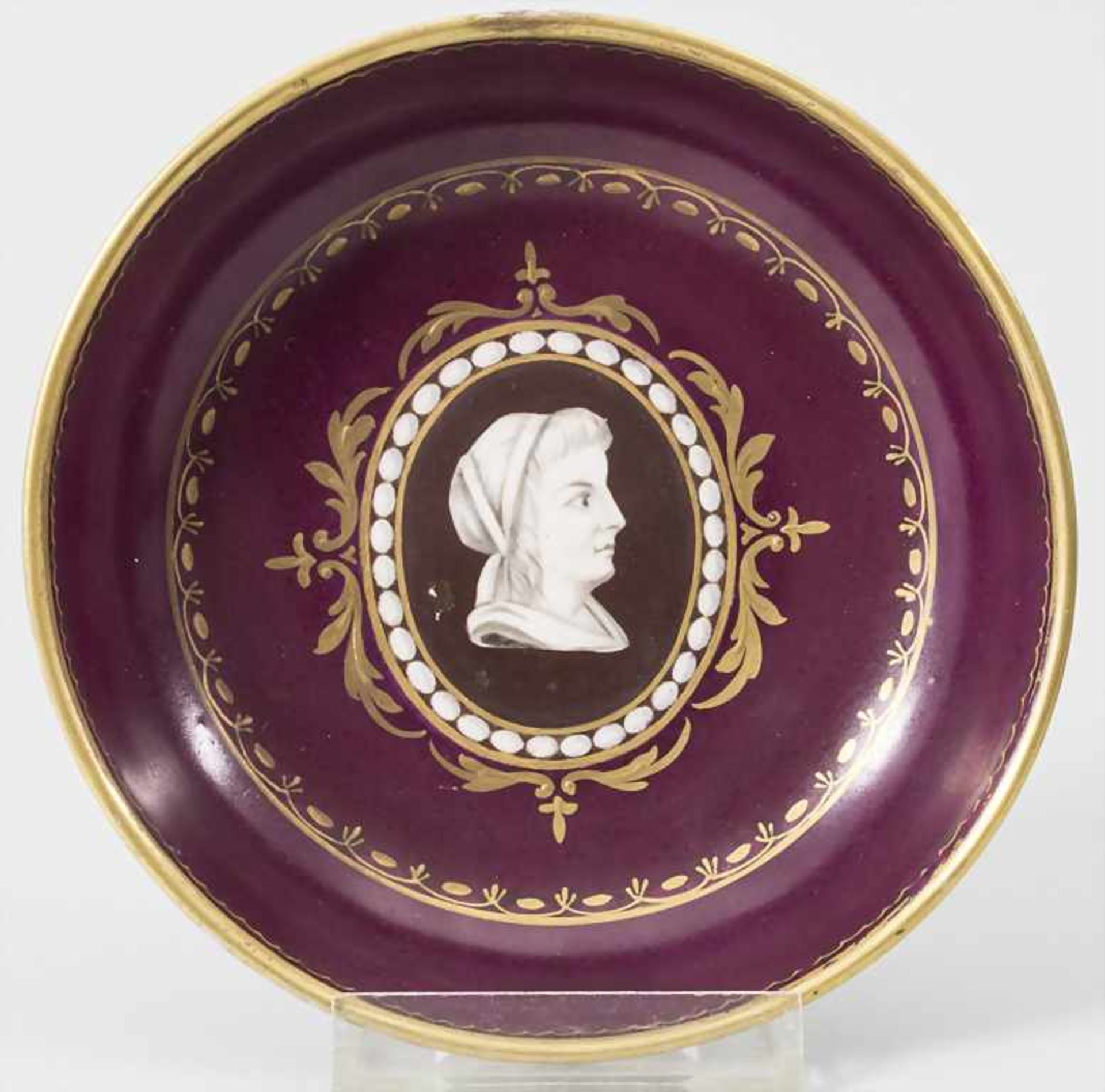 Tasse und Unterschale mit Porträts / A cup and saucer with portraits, Wien, letzte Drittel 18. Jh. - Bild 2 aus 10