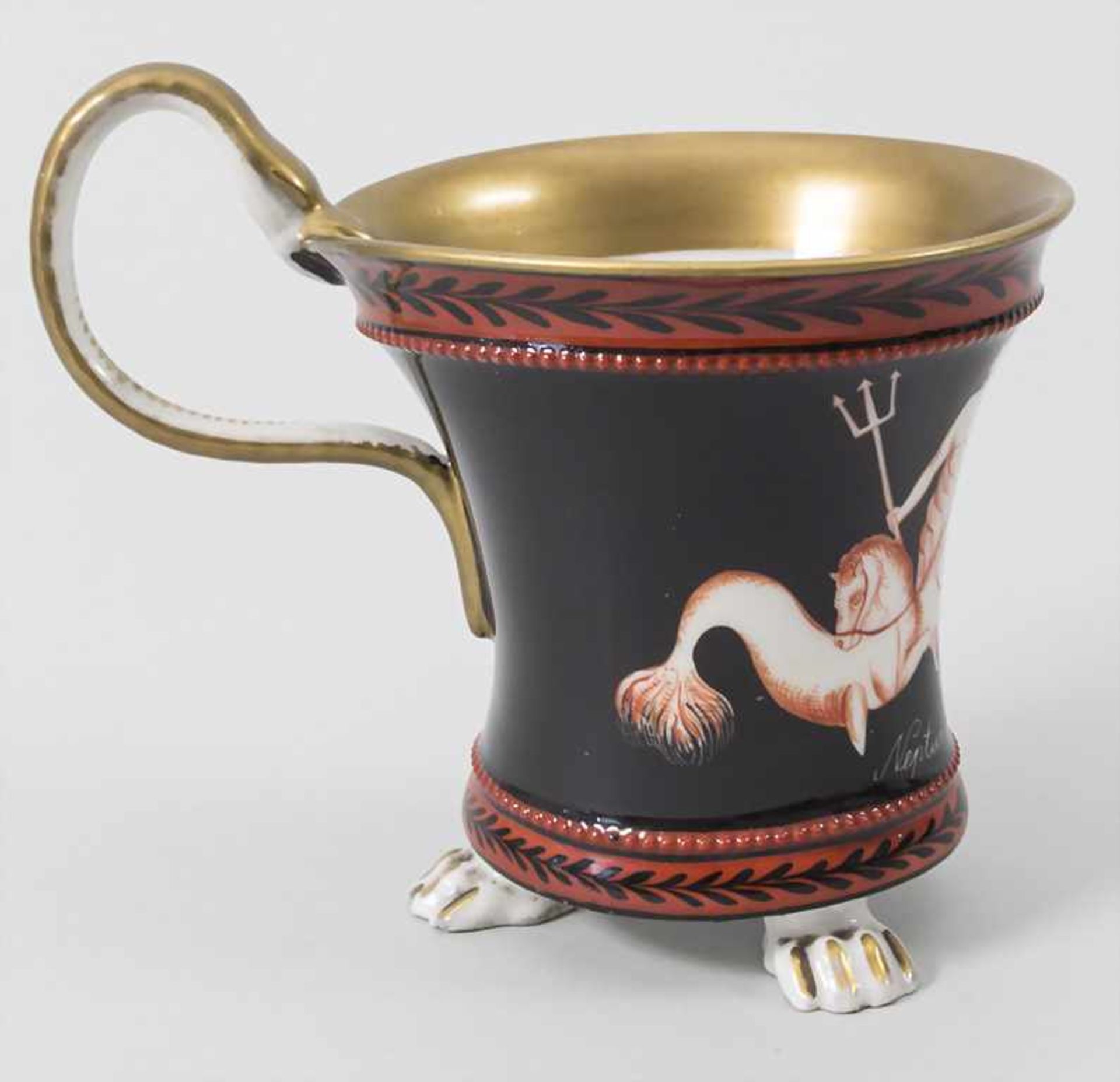 Tasse und Unterschale 'à L'Étrusque' / A cup and saucer with Etruscan scenes, Althaldersleben, um - Bild 6 aus 9