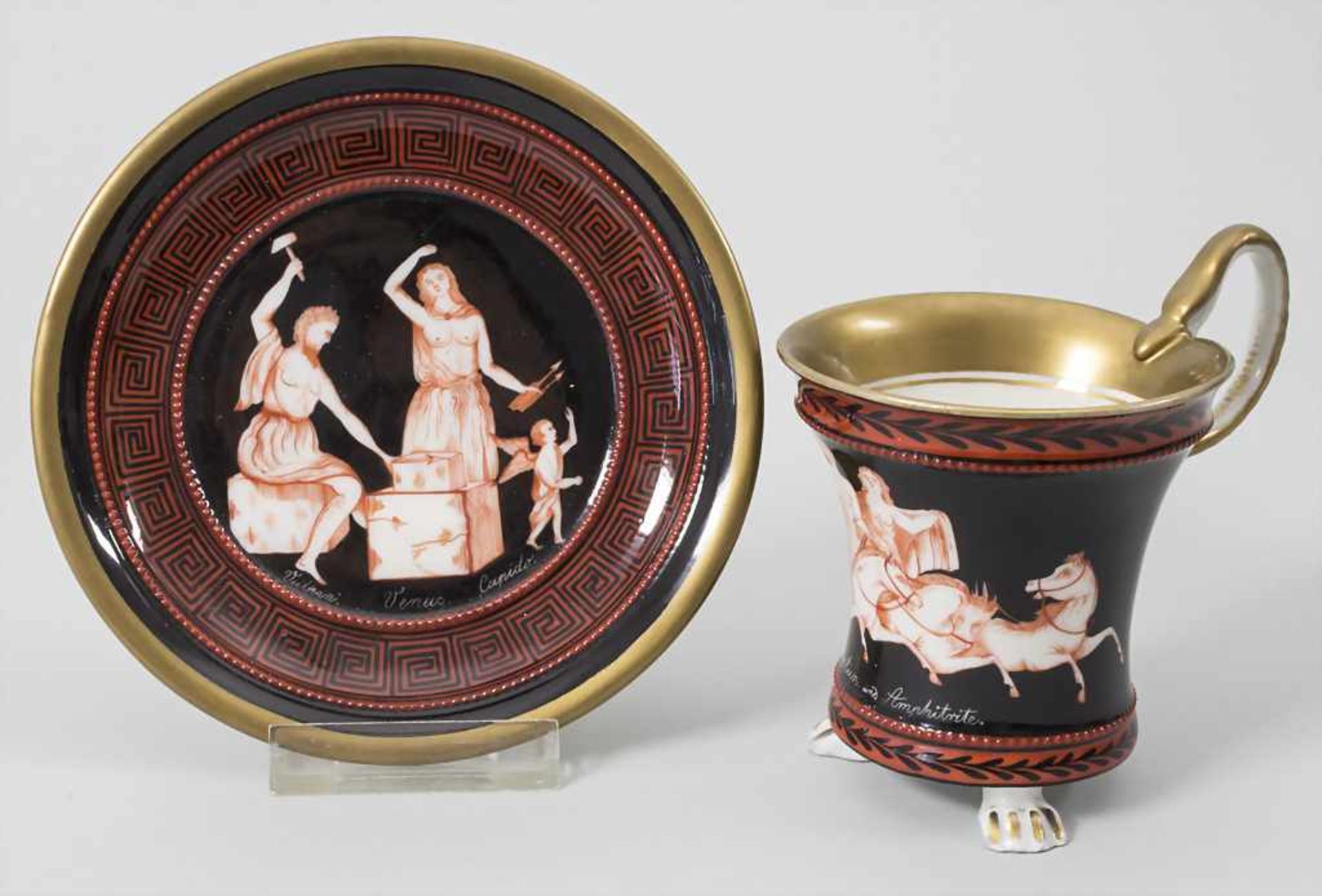 Tasse und Unterschale 'à L'Étrusque' / A cup and saucer with Etruscan scenes, Althaldersleben, um