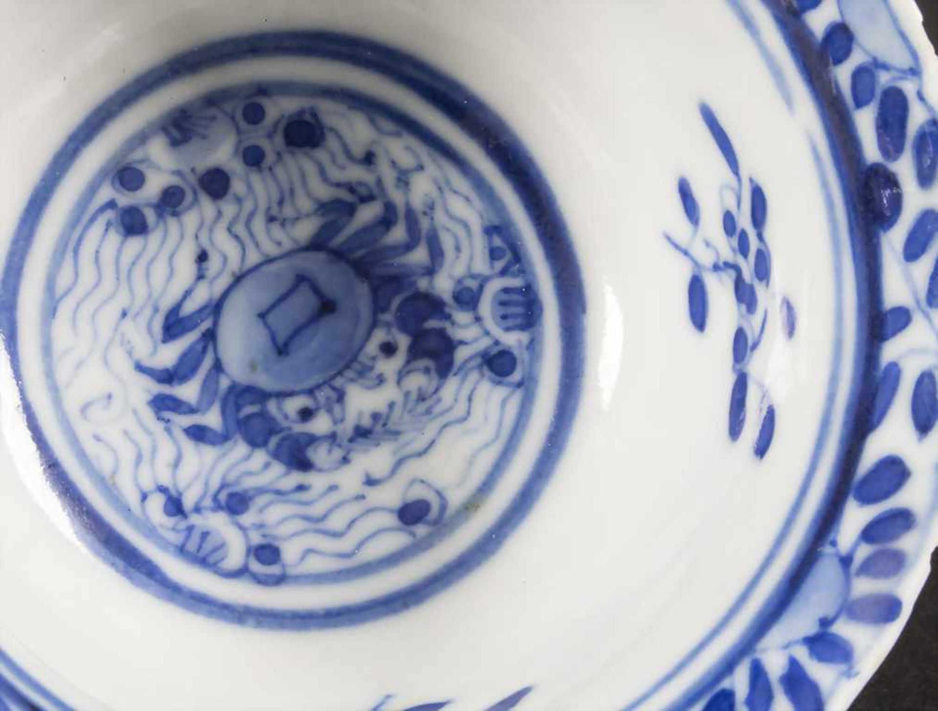 Kumme mit Unterteller / A porcelain bowl with saucer, China, Qing-Dynastie (1644-1911), Kangxi- - Bild 6 aus 10