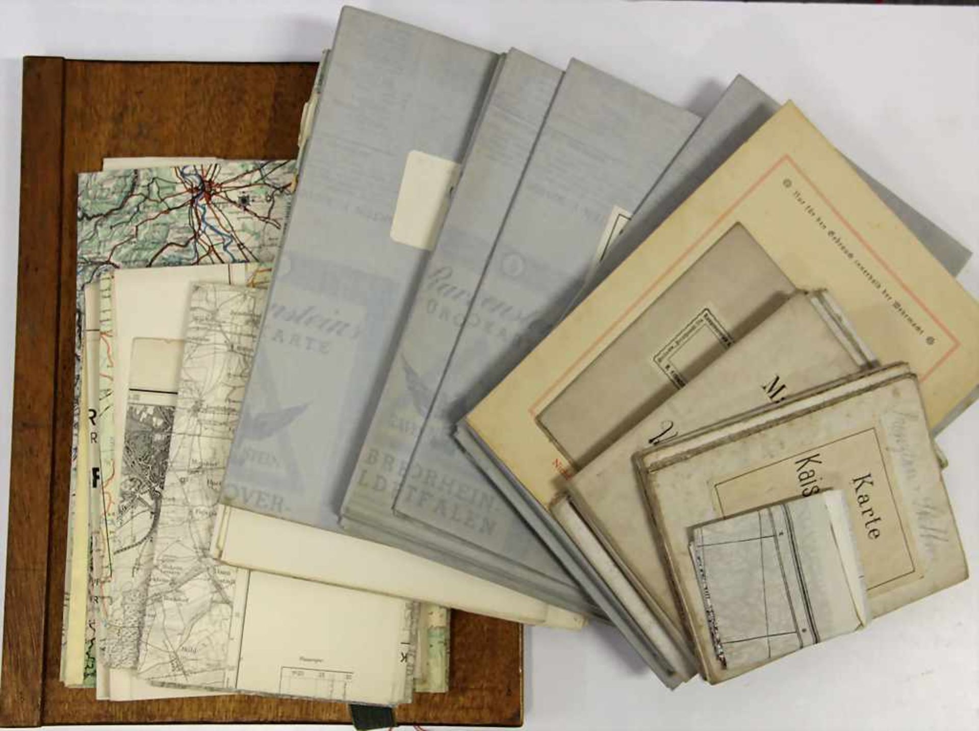 Sammlung Landkarten und Manöverkarten / A collection of maps and maneuver maps, 1895 - 1950