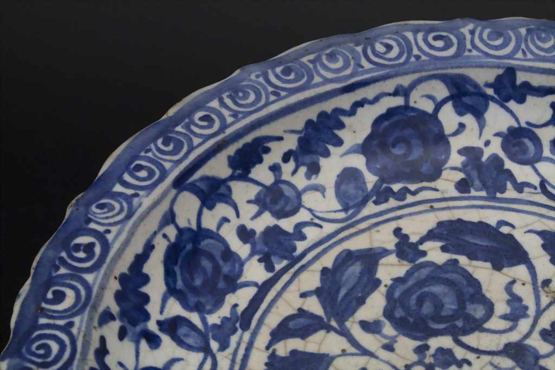 Fayence Schüssel / A faience bowl, osmanisch / Ottoman, 16.-17. Jh. - Image 2 of 4