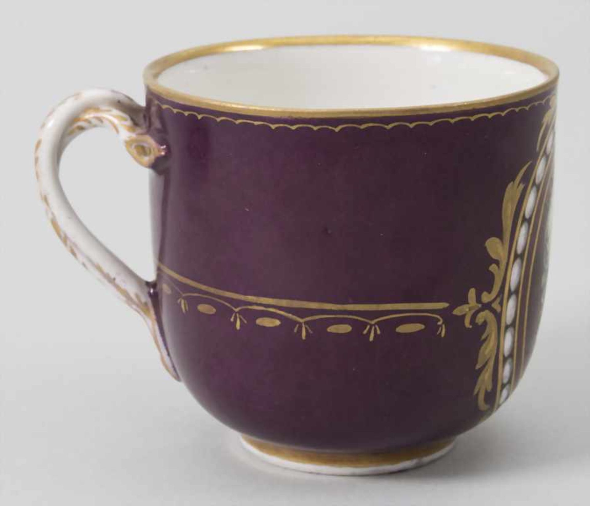 Tasse und Unterschale mit Porträts / A cup and saucer with portraits, Wien, letzte Drittel 18. Jh. - Bild 7 aus 10