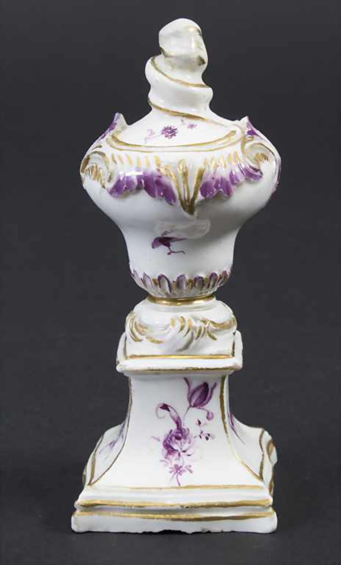 Kleine Tischdekoration / Ziervase / A small decorative vase, Höchst, um 1760 - Bild 2 aus 7