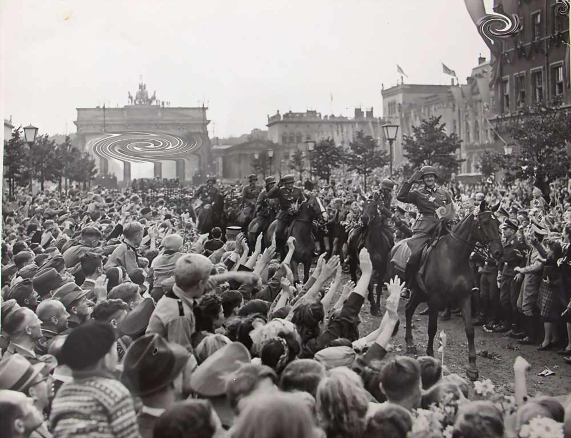 Fotografie 'Militär-Parade in Berlin' Drittes Reich / A photograph 'Military Parade in Berlin' Third