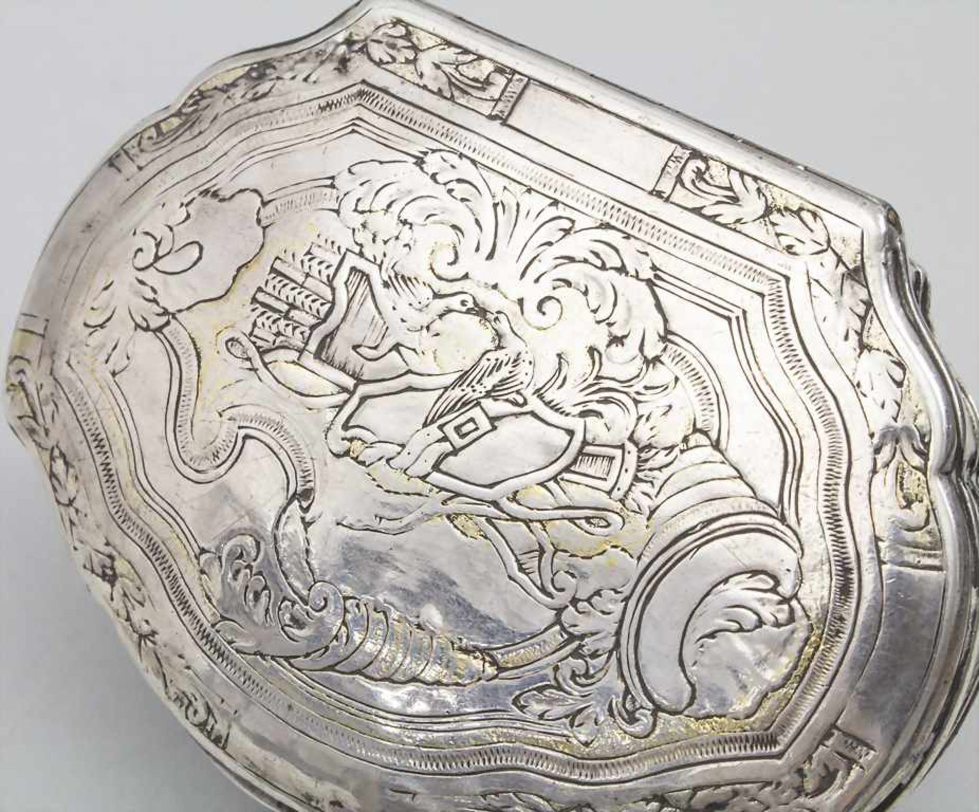 Barock Tabatiere / A Baroque silver snuff box, Frankreich, um 1750 - Bild 4 aus 10