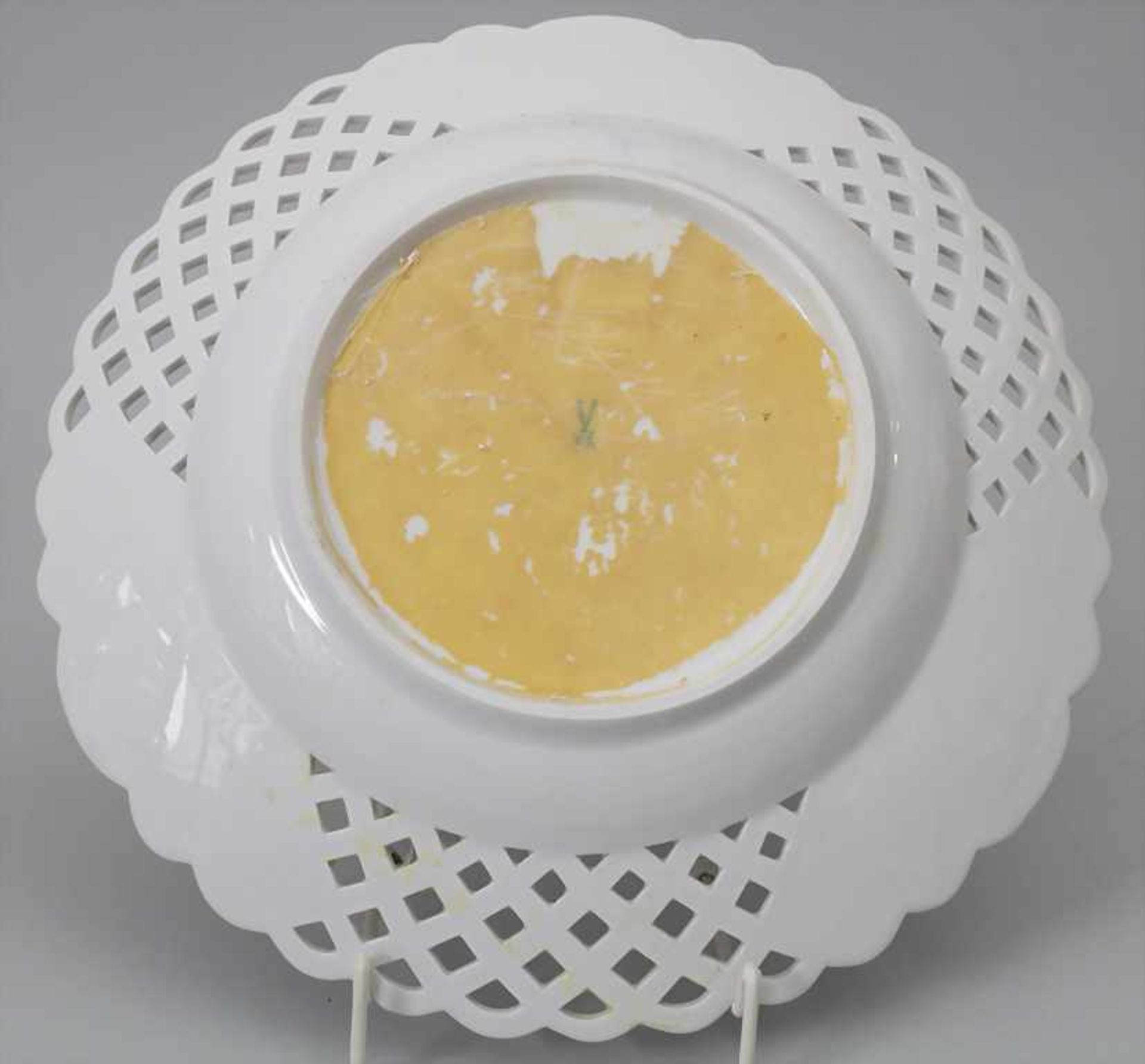 Zierteller / A decorative plate with Imari pattern, Meissen, 20. Jh. - Bild 5 aus 5