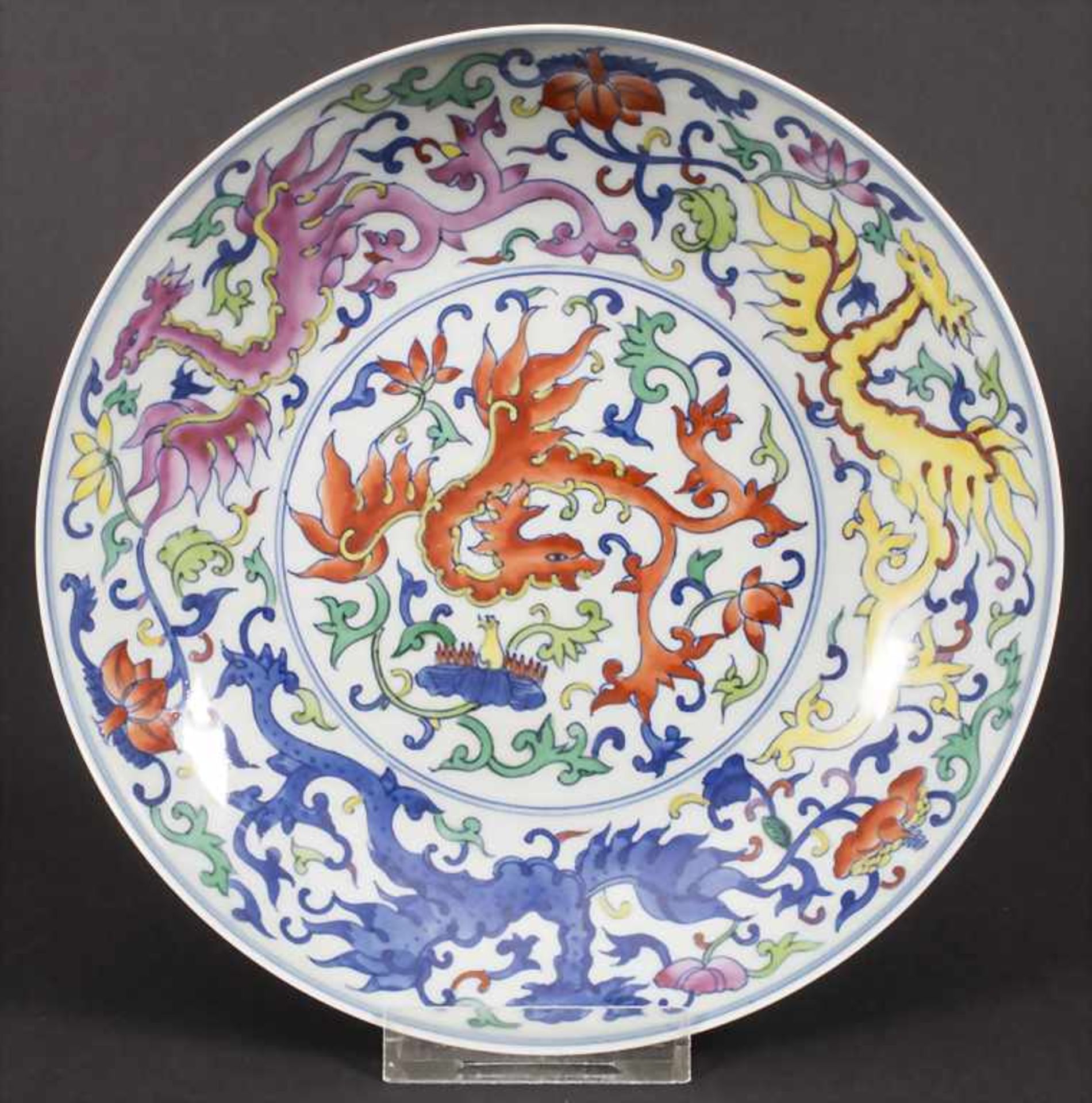 Doucai-Schale / A Doucai bowl, China, Marke Yongzheng (1723-1735), wohl 19.Jh.