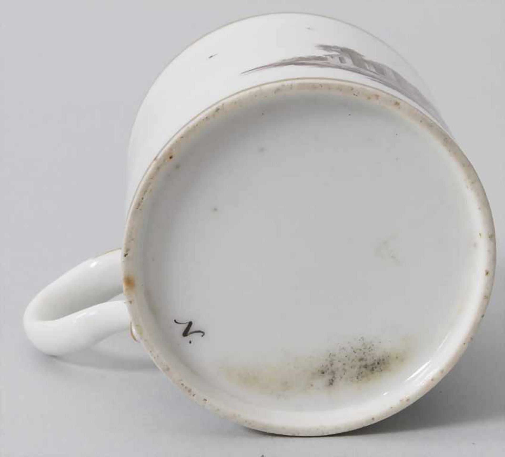 Tasse und Unterschale mit Landschaftsmalerei / A cup and saucer with landscapes, Niderviller, um - Bild 9 aus 9