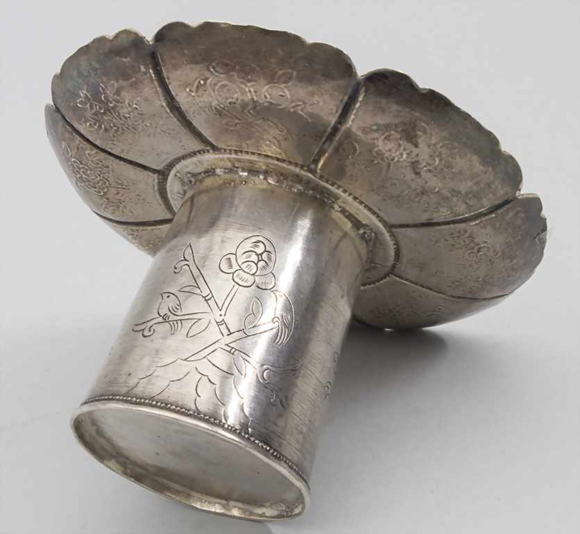 Tassenständer / A silver cup holder, China, Qing-Dynastie (1644-1911) - Bild 4 aus 8