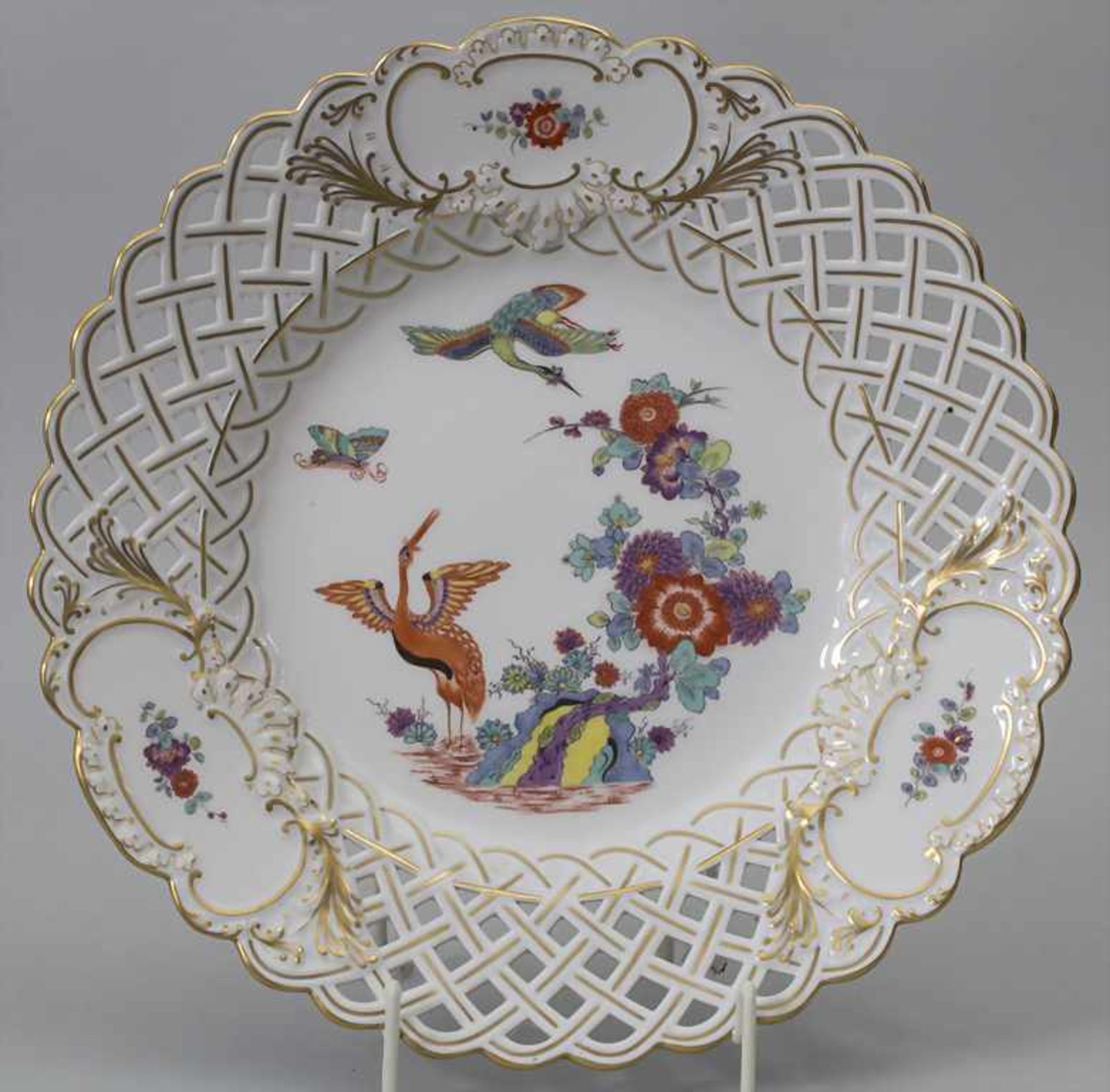 Zierteller / A decorative plate with Imari pattern, Meissen, 20. Jh.