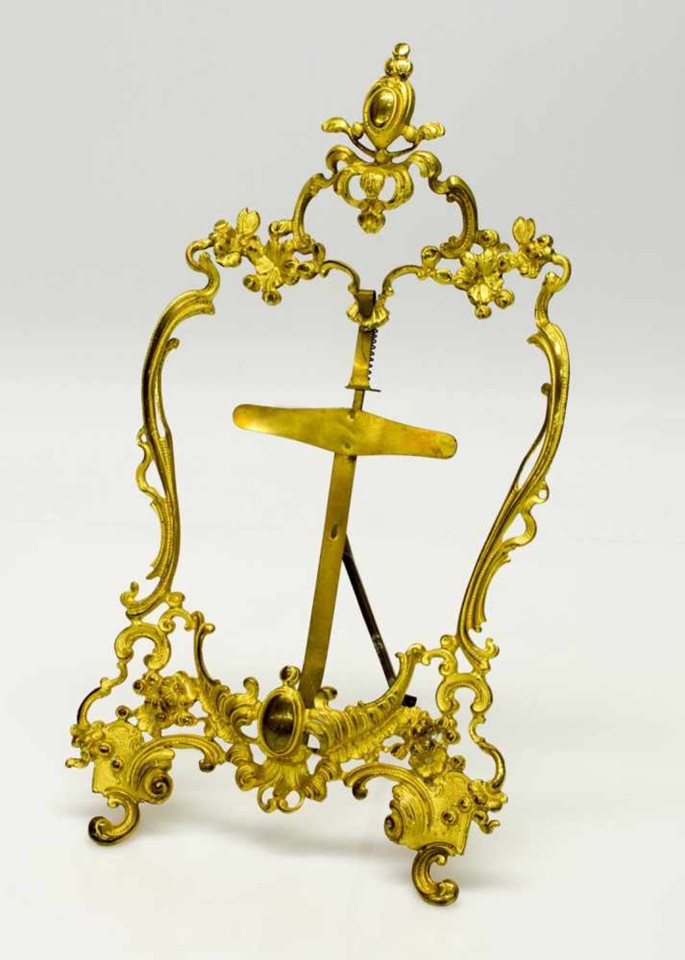 StandbilderrahmenFrankreich 19. Jh., filigraner Bronzerahmen, feuervergoldet, 30 x 16 cm