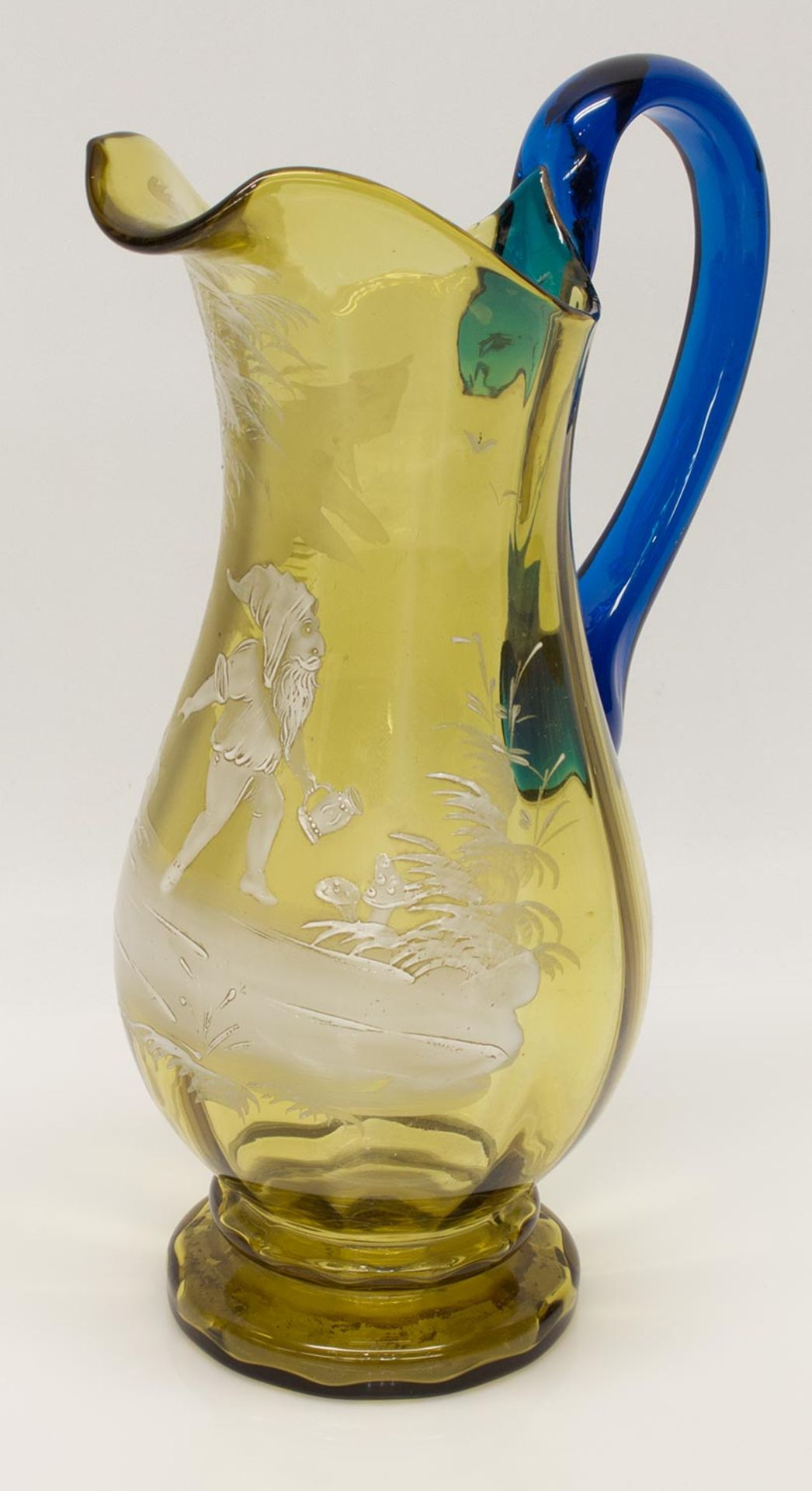 Biedermeier Wasserkrug19. Jh., gelbe u. blaue Glasmasse mit Abriss, Email - Schneemalerei, H. 29 cm