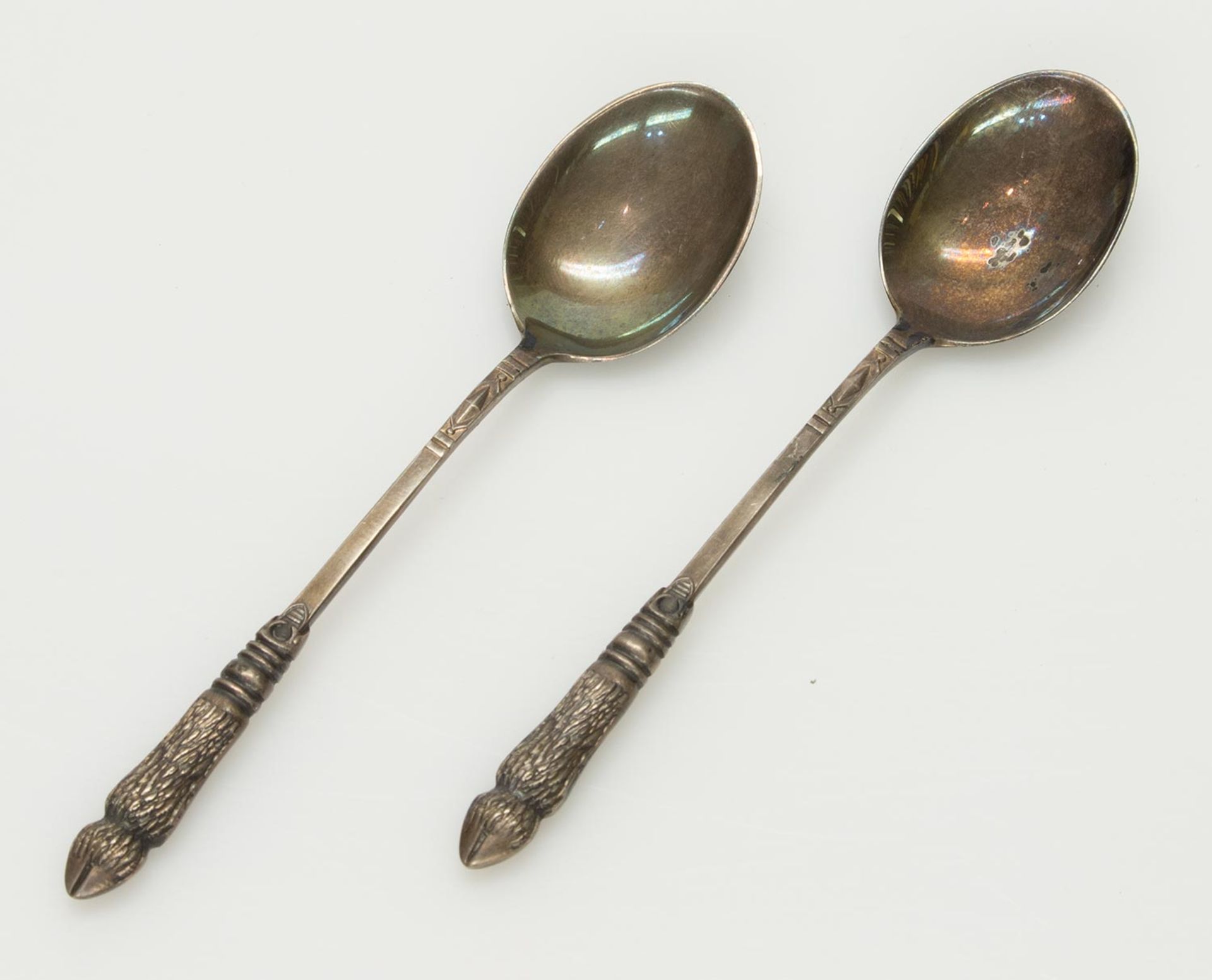 Paar Moccalöffel835er Silber, Schaft in Rehgeläuf auslaufend, G. 21g