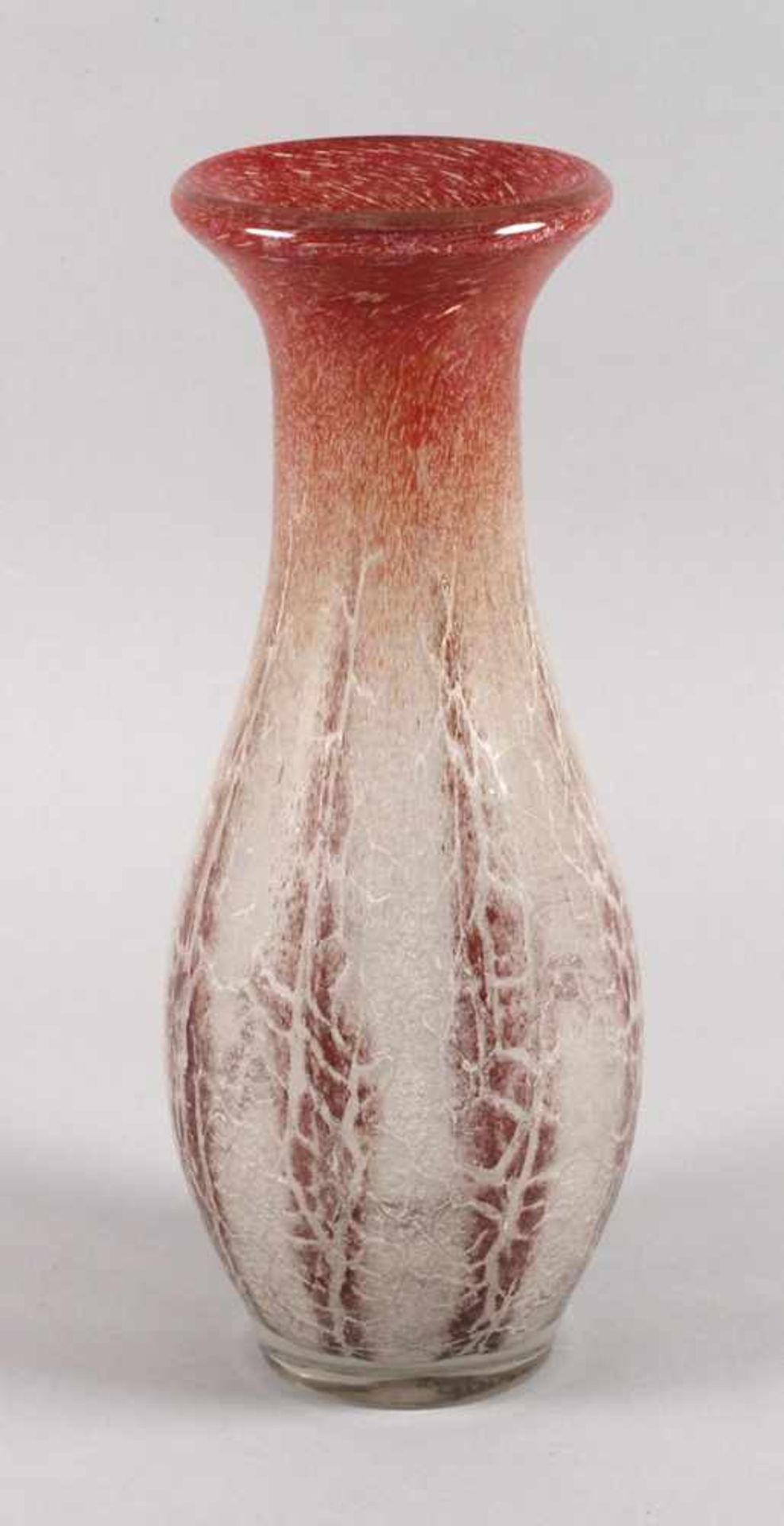 WMF Ikora große Vase1930er Jahre, farbloses massives Glas, ausgekugelter Abriss, eingeschmolzene