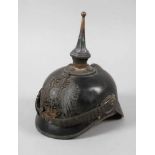 Pickelhaube Reichszollverwaltungum 1900, gekehlte Beamtenspitze, Sternschrauben, Schuppenkette,