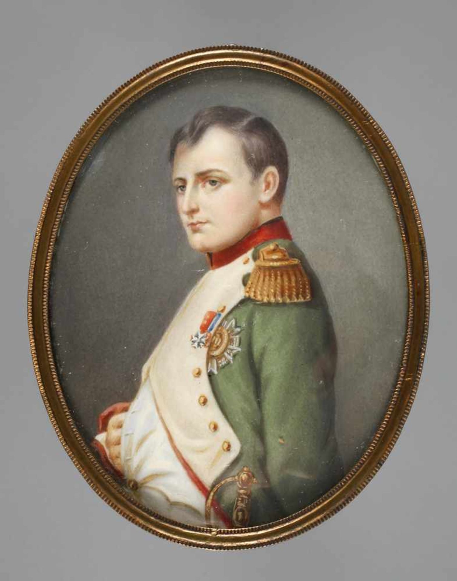 Elfenbeinminiatur19. Jh., unsigniert, Gouache auf Elfenbein, Halbfigurenbildnis Napoleon I., in