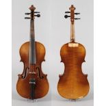 Violine im Etui1930er Jahre, mit Modellzettel Antonius Stradiuarius Cremonensis, mit Zusatz Made