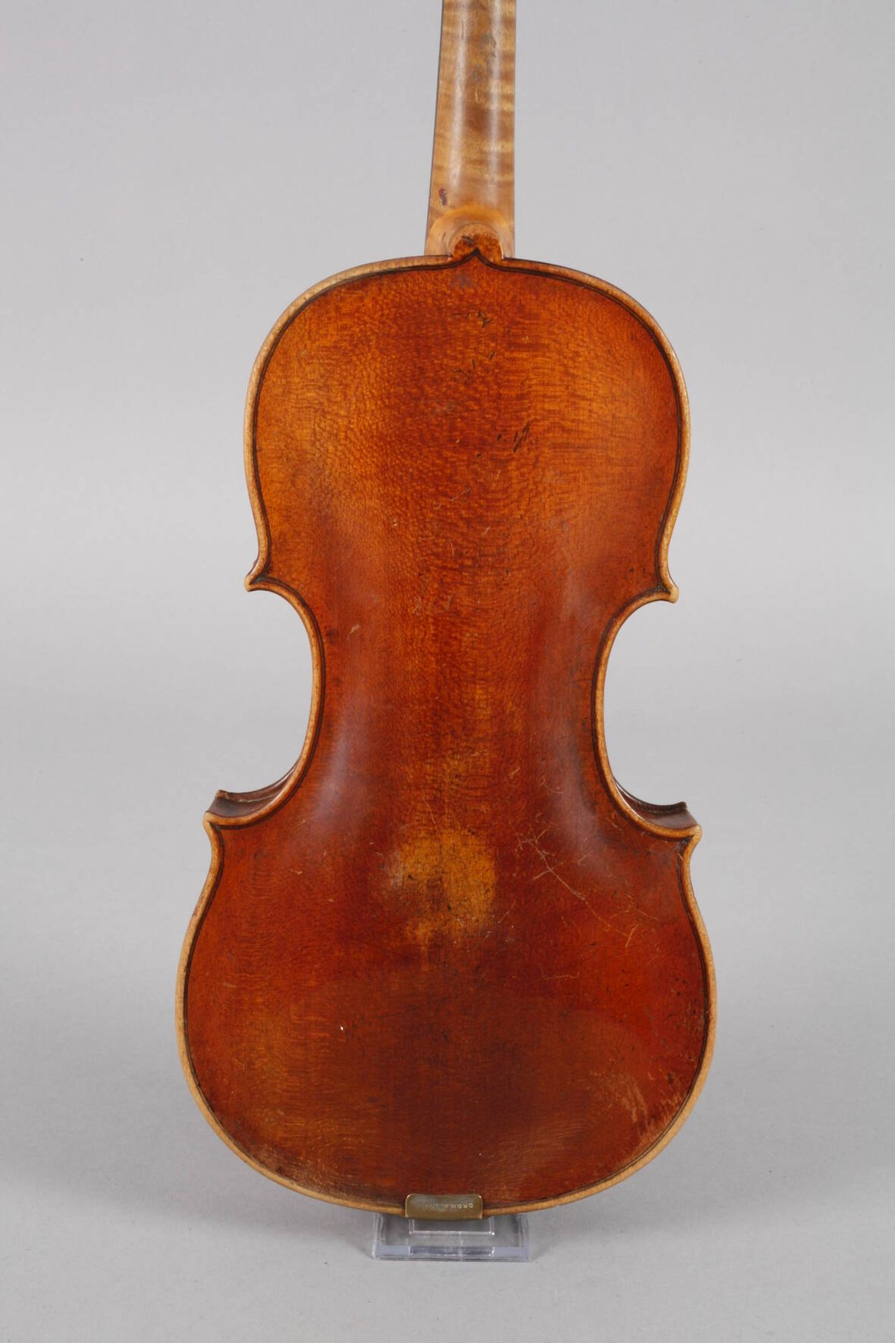 Violine19. Jh., ohne Zettel, ungeteilter, ungeflammter Boden in cognacfarbenem Lack, dreiteilige - Bild 3 aus 5