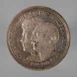 5 Mark Anhalt 1914auf die Silberhochzeit des Herzogs, vz, Wertseite mit Stempelglanz, G ca. 27,8 g.